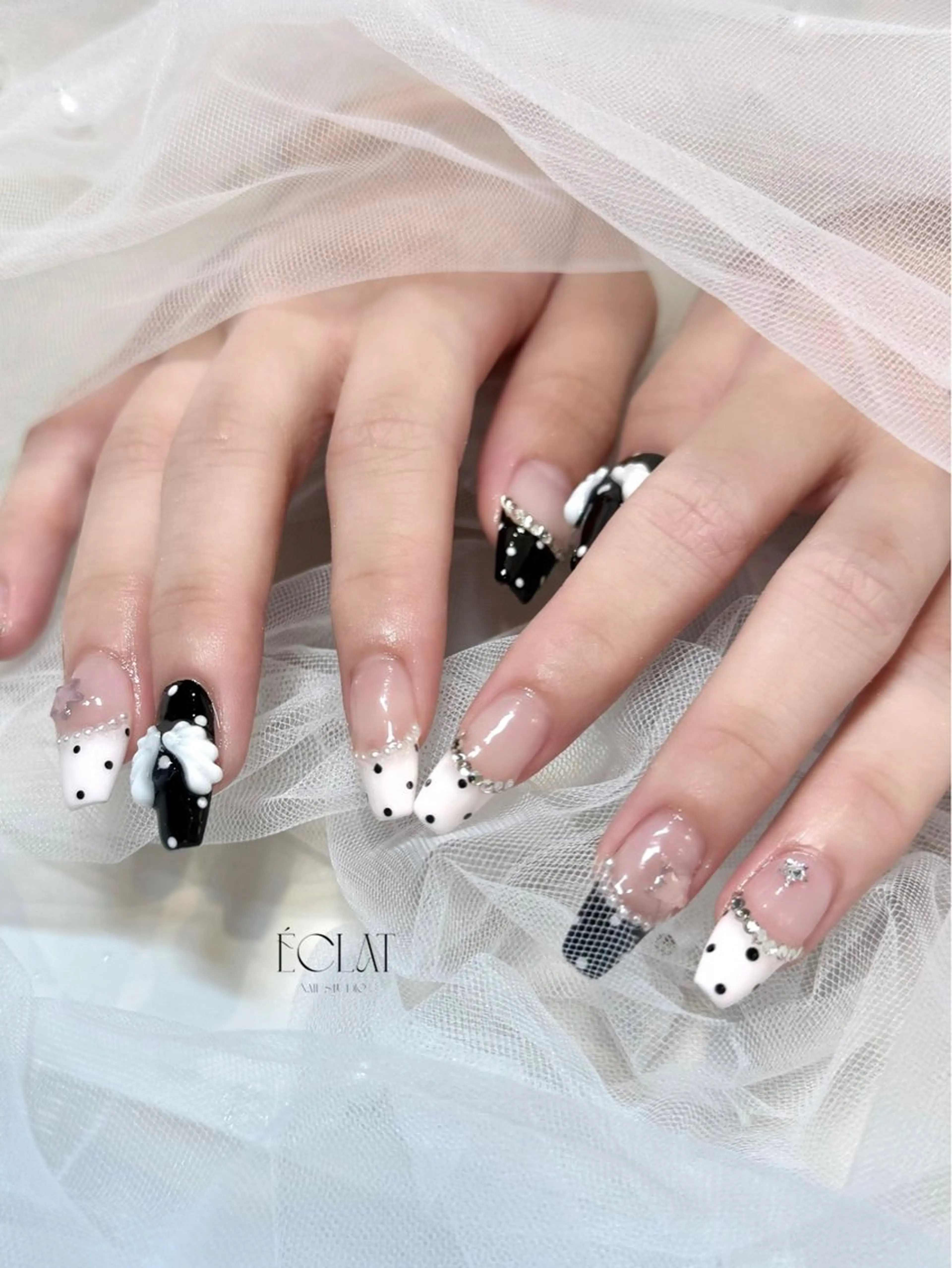 ネイル ハンドネイル éclat nail studio（She nail studio内）所属・韓国ワンホン éclat🩵飯山のネイルデザイン