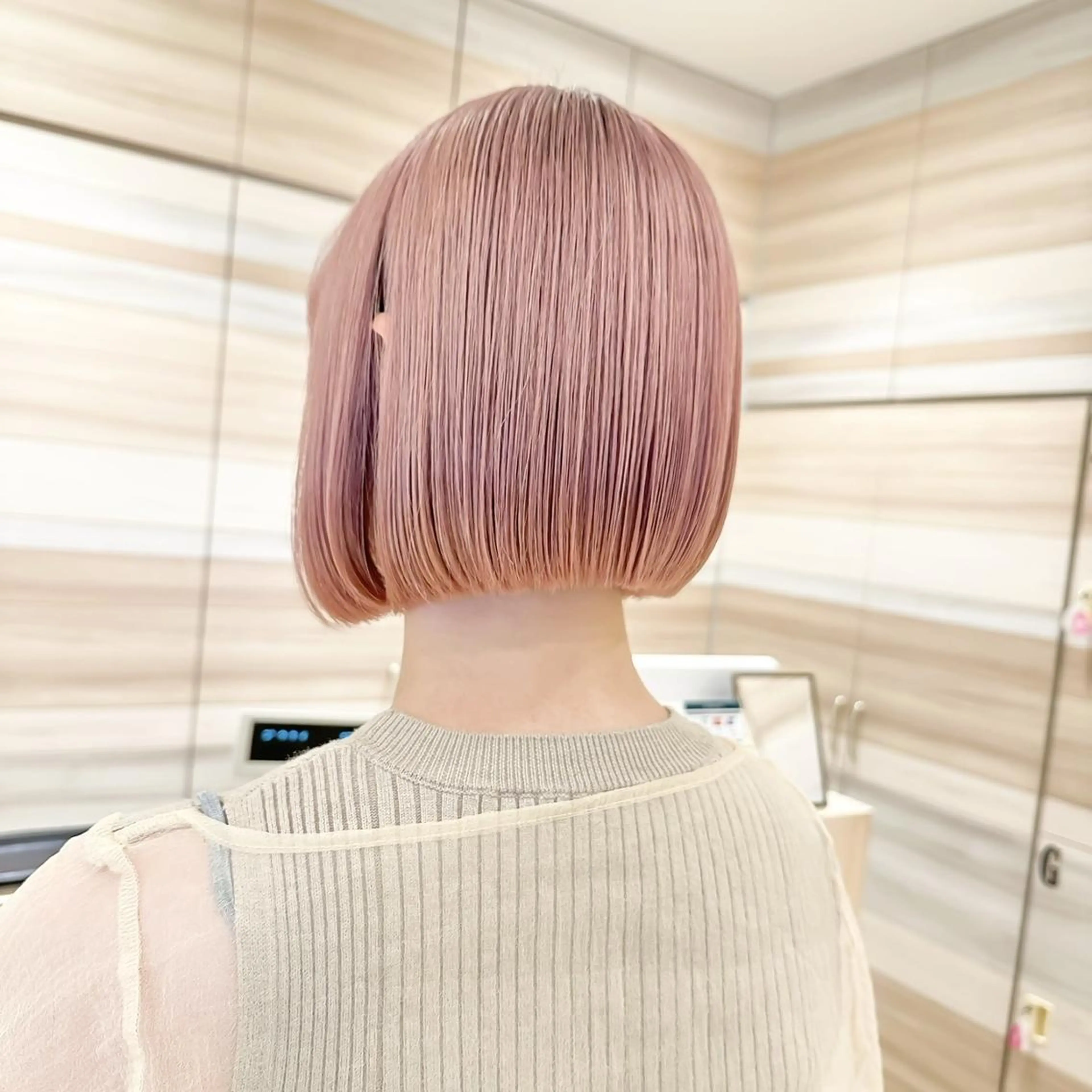 ミディアム 石母田 遥香のヘアスタイル