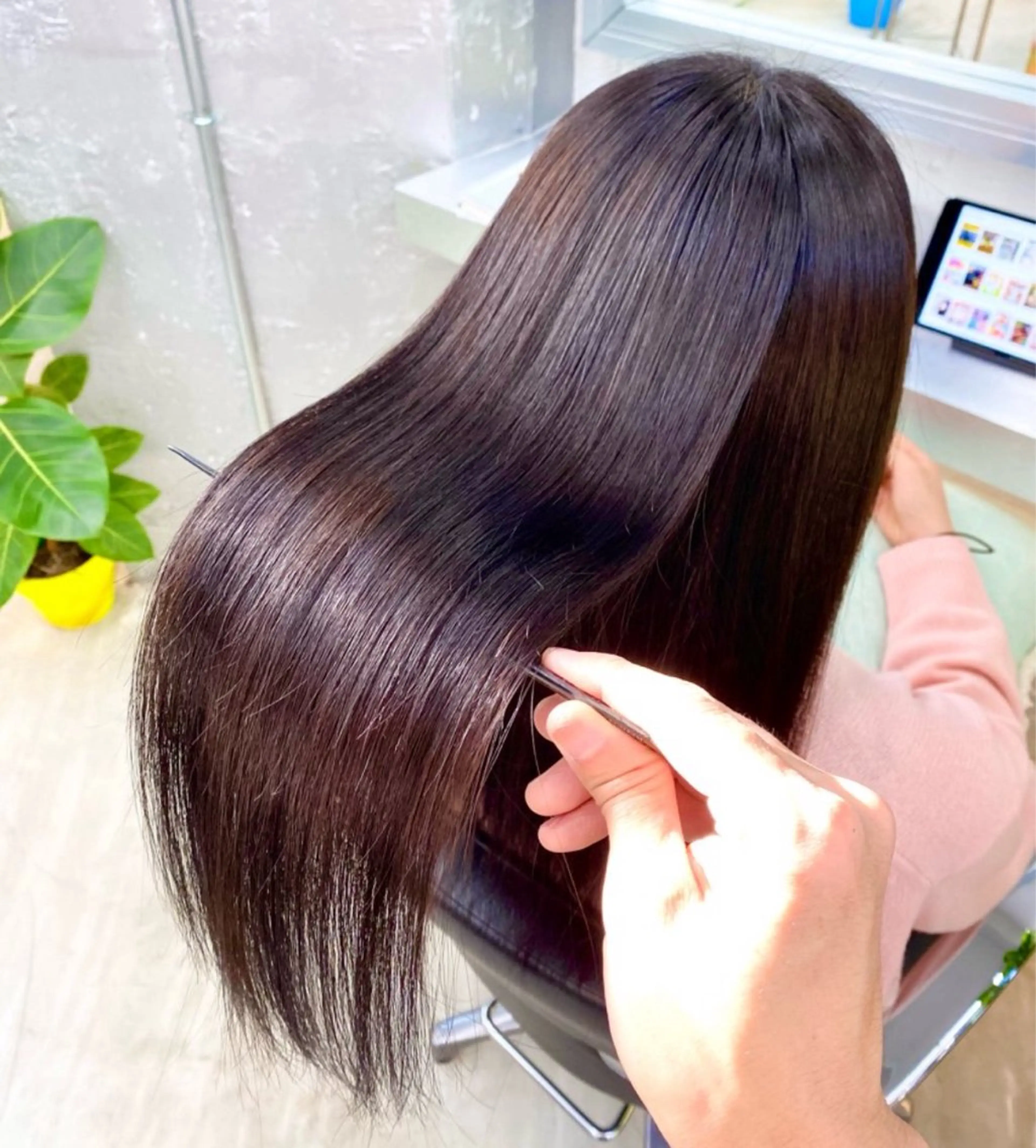 セミロング パーマ 伸ばしかけ 縮毛矯正 酸性ストレート ストレートパーマ 縮毛矯正 ✨髪質改善職人✨ デザインカラー/若林のヘアスタイル