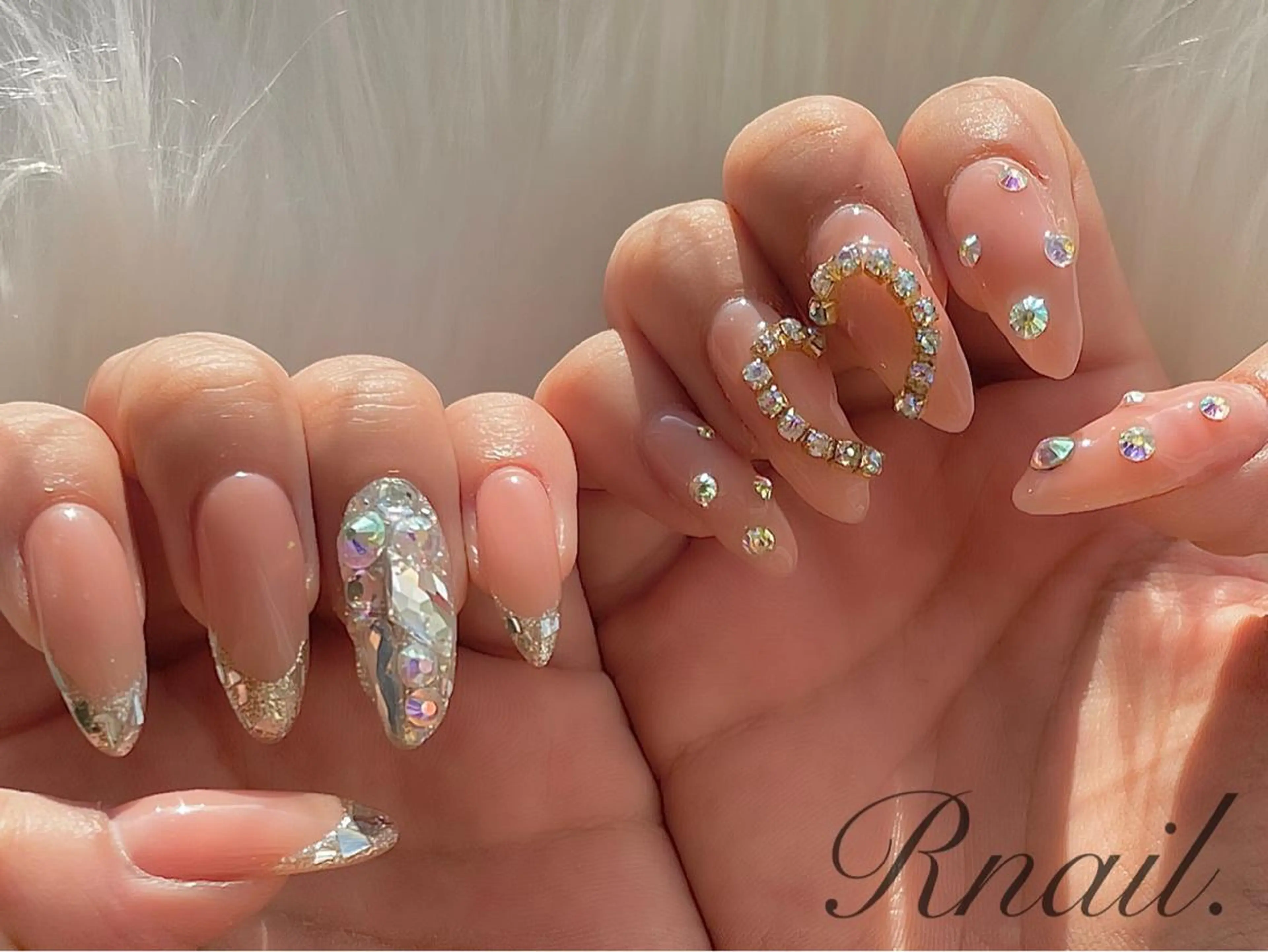 ネイル フレンチネイル ガラスフレンチ ストーンネイル フットネイル R nail.のネイルデザイン