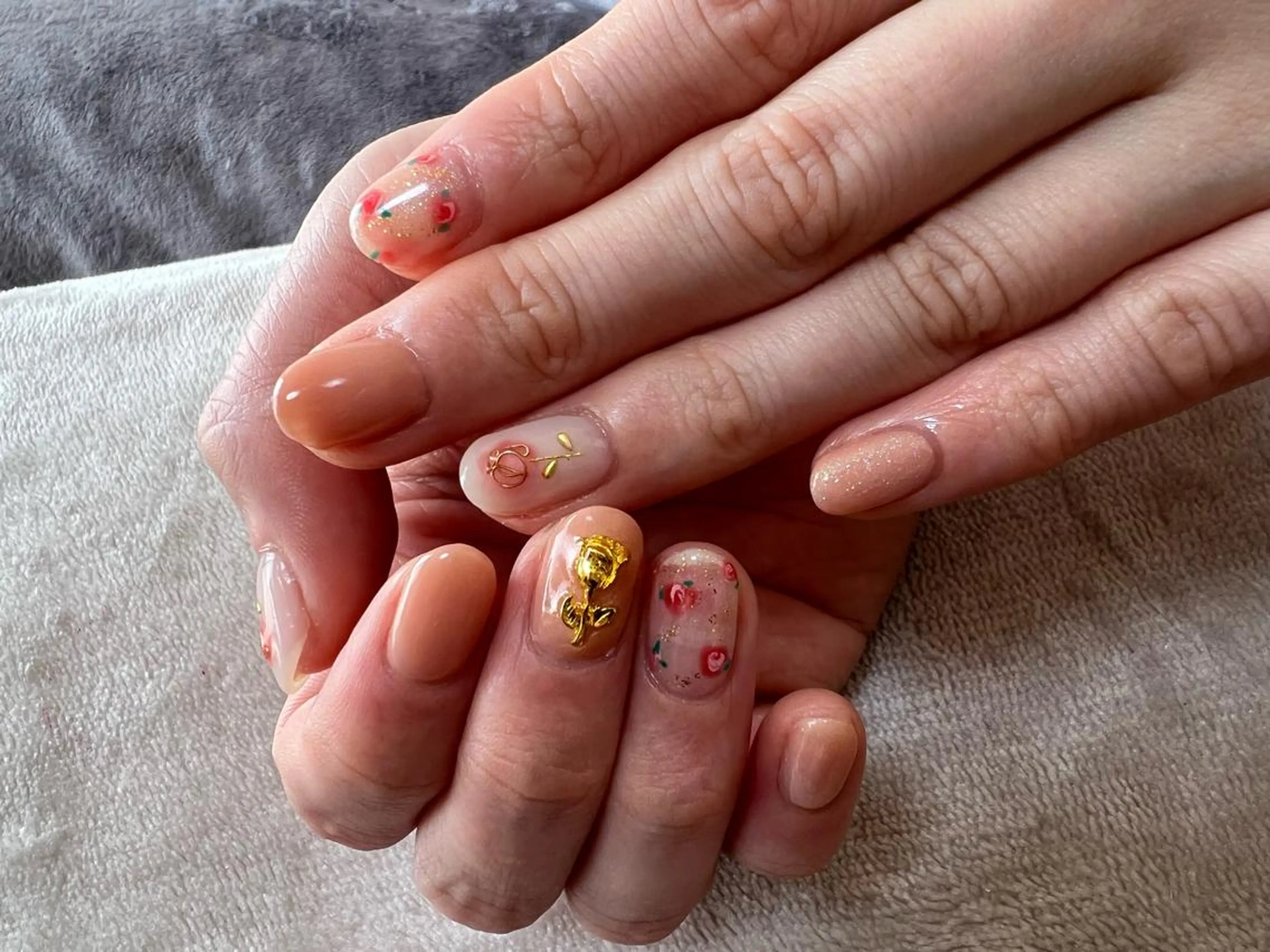 ネイル ハンドネイル t. yoshizawaのネイルデザイン