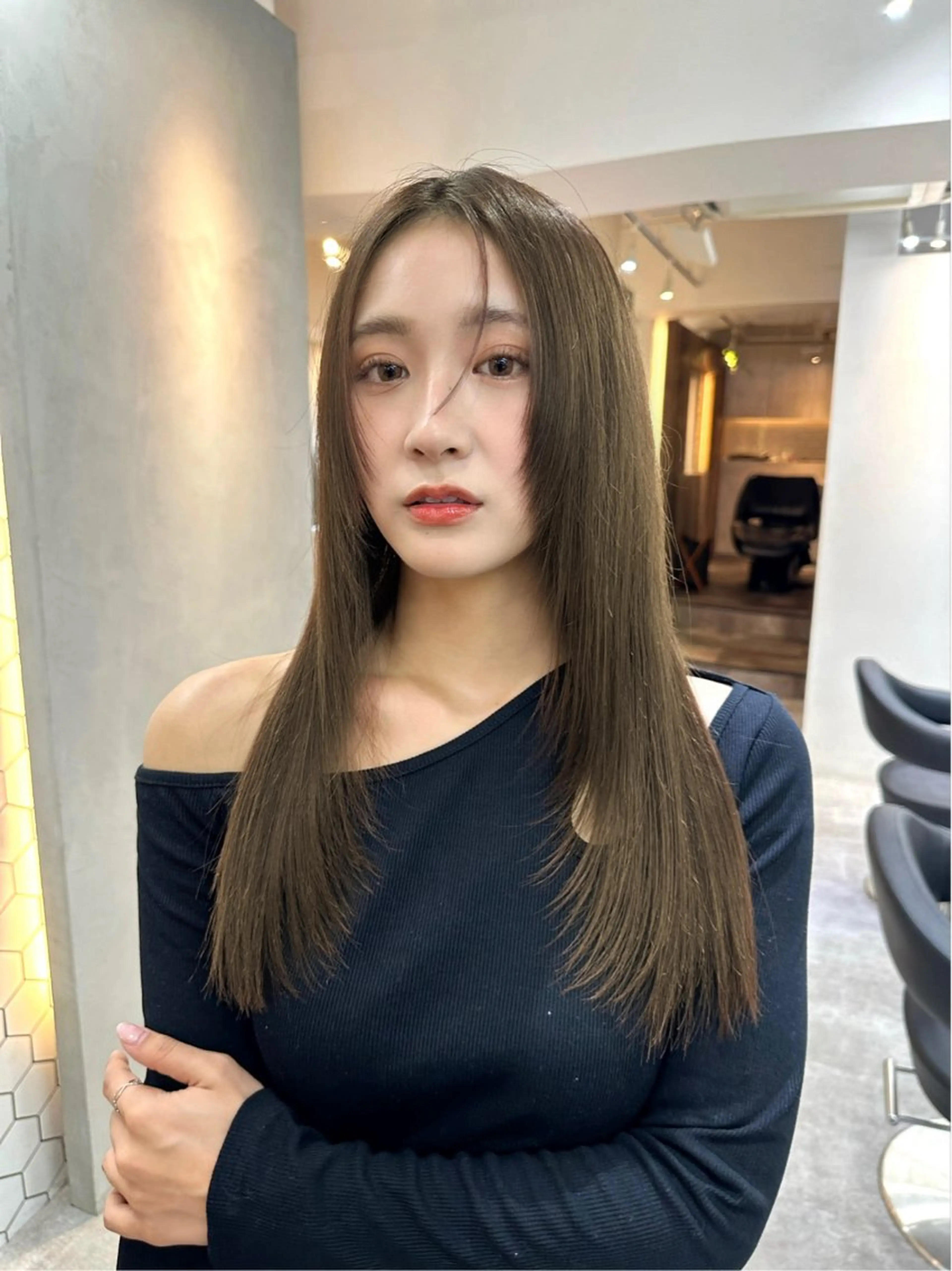 ロング カラー カット ヘアカラー トリートメント レイヤー 顔周り グレージュ/添田晃基のヘアスタイル