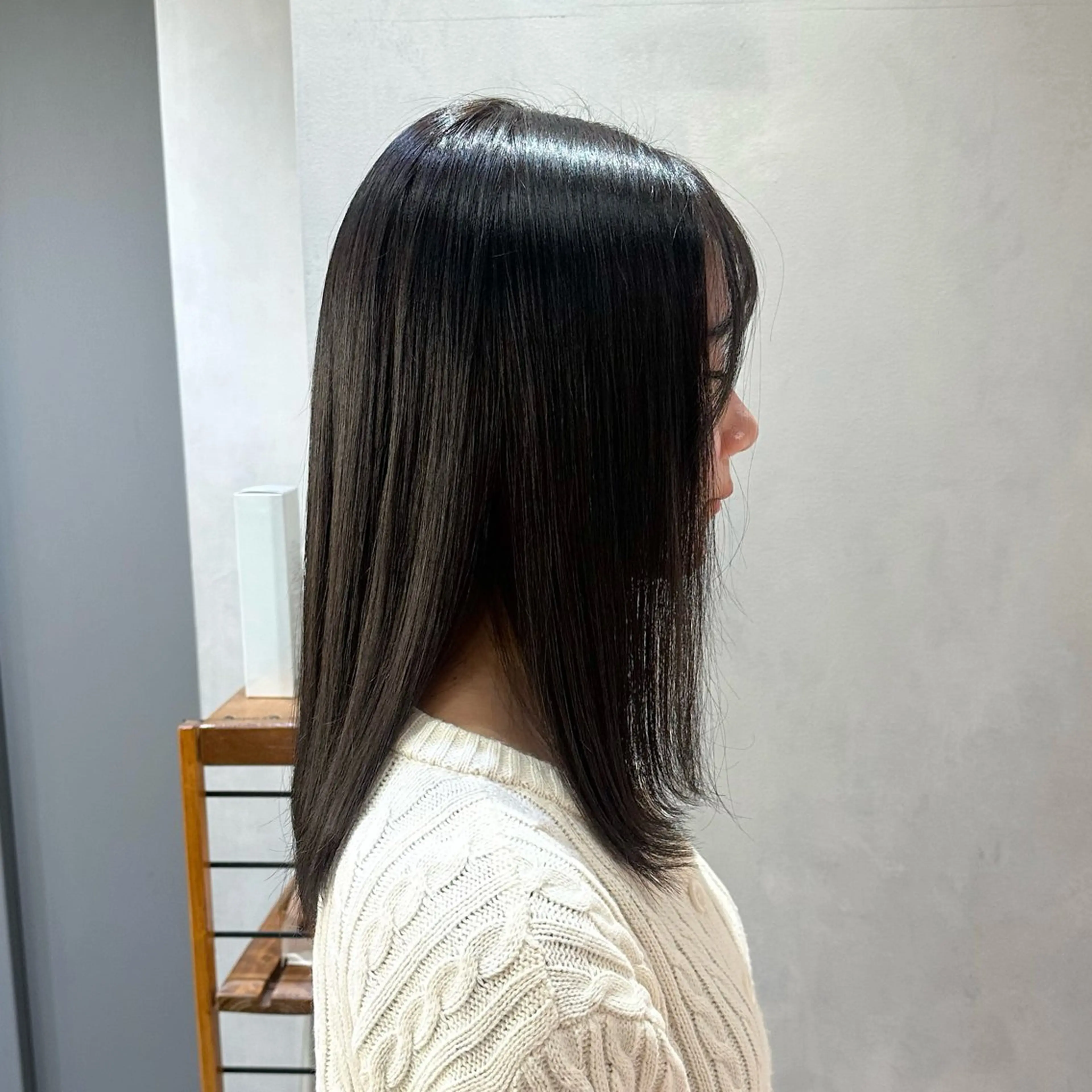 ミディアム 顔まわりレイヤー 顔周りカット レイヤーカット PARC by Un ami所属・もも ／メンズ〜レディースのヘアスタイル