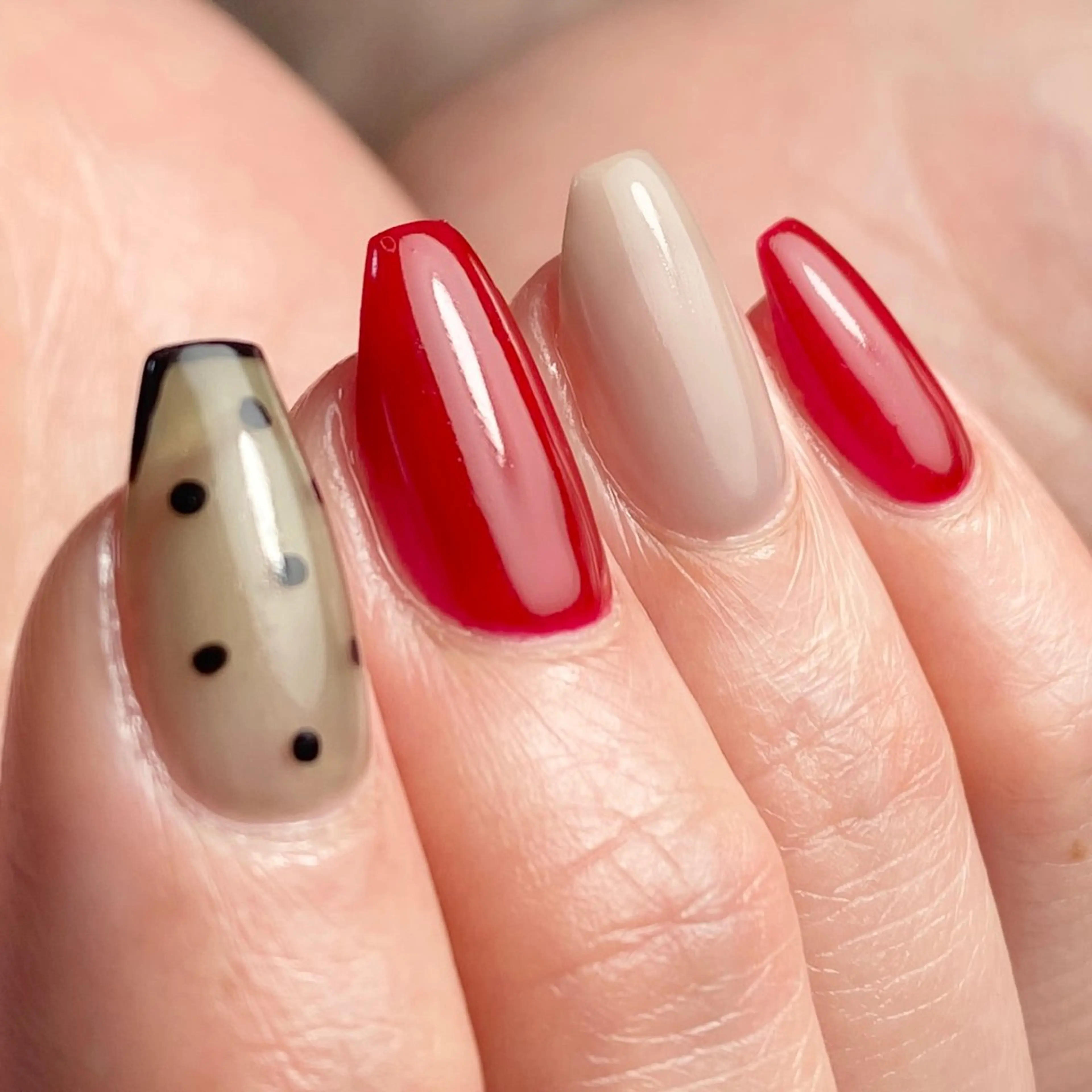 ネイル ドット 自爪育成nail fachuriのネイルデザイン