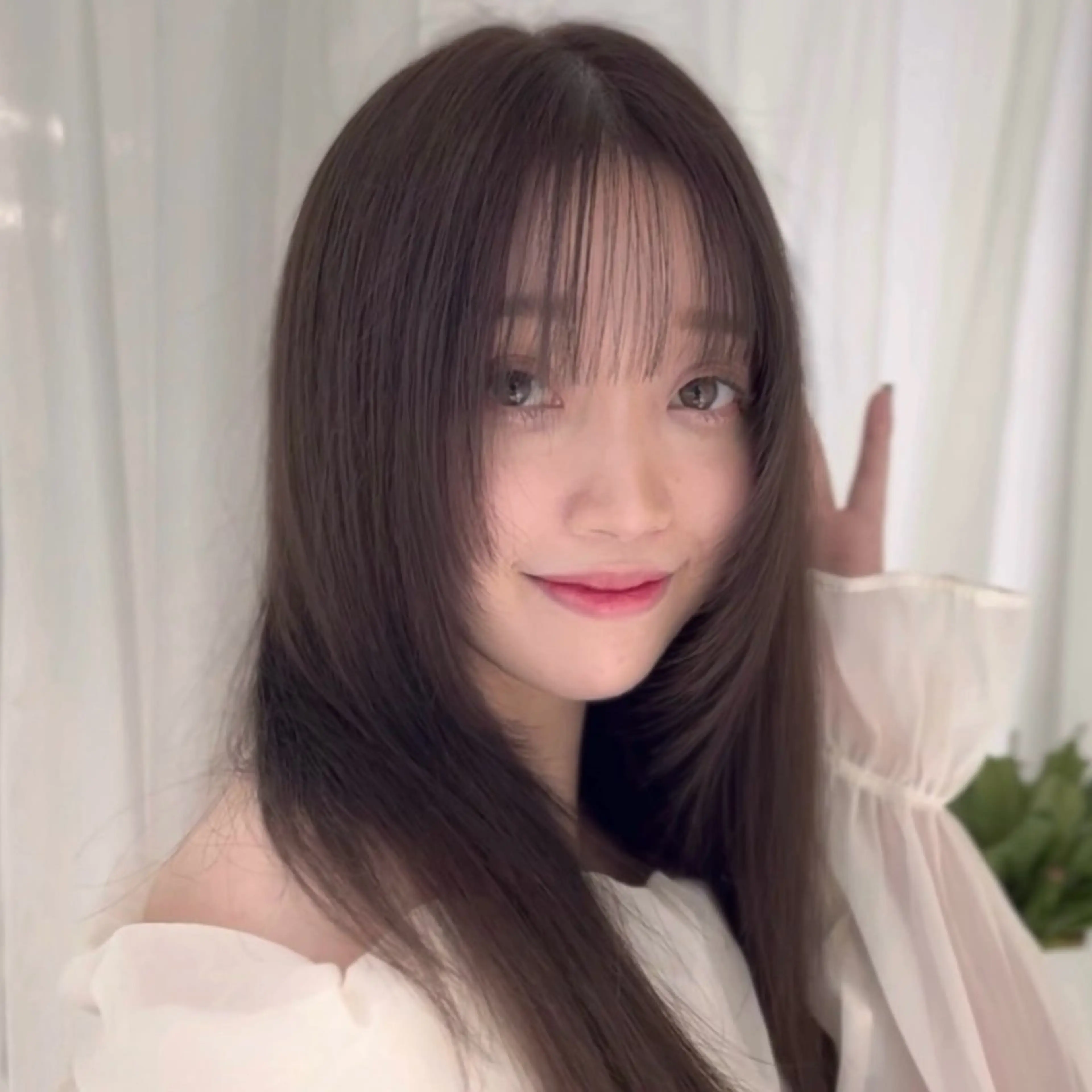 セミロング カラー パーマ ヘアアレンジ メンズ メンズ韓国風 イルミナカラー 髪質改善 韓国風ヘア レイヤーカット 韓国ヘア×顔まわり 🇰🇷和知拓郎のヘアスタイル
