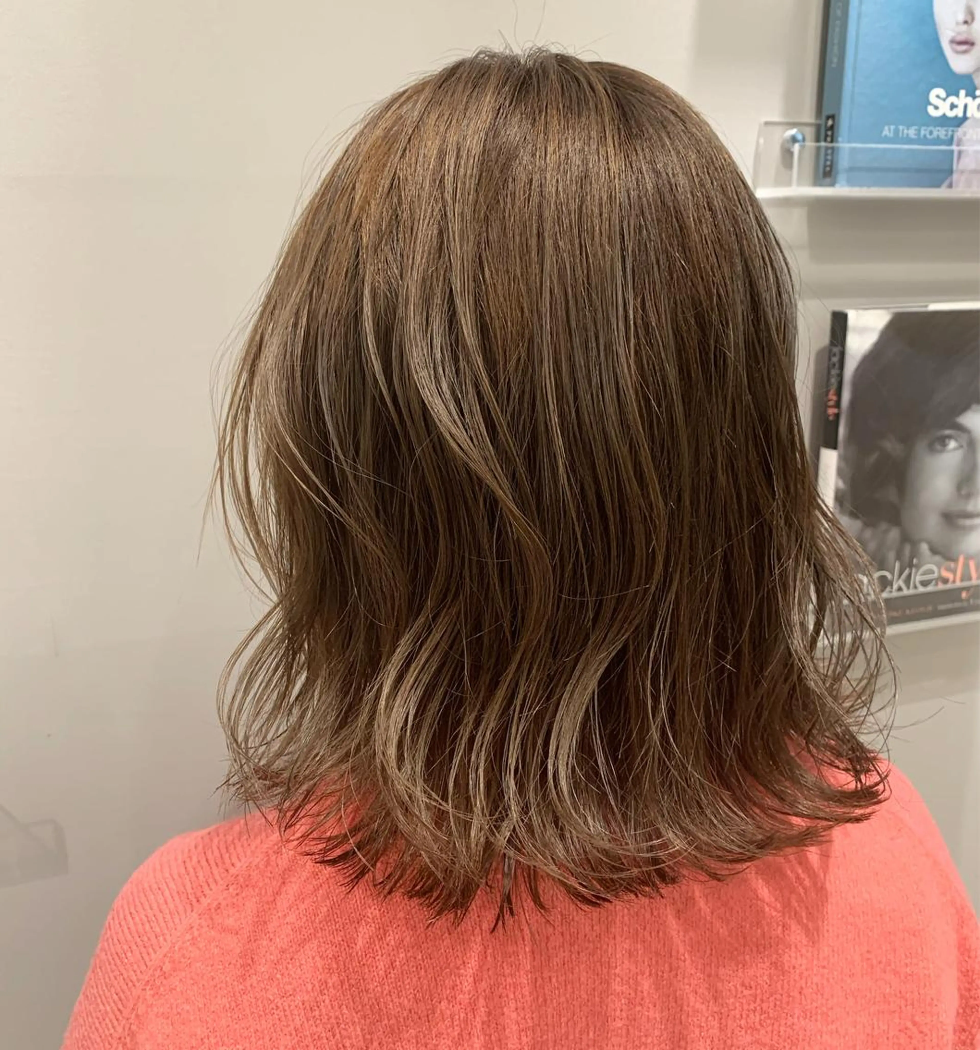 ミディアム カラー ブリーチ 透明感カラー カット ヘアカラー トリートメント 古畑 佑悟のヘアスタイル