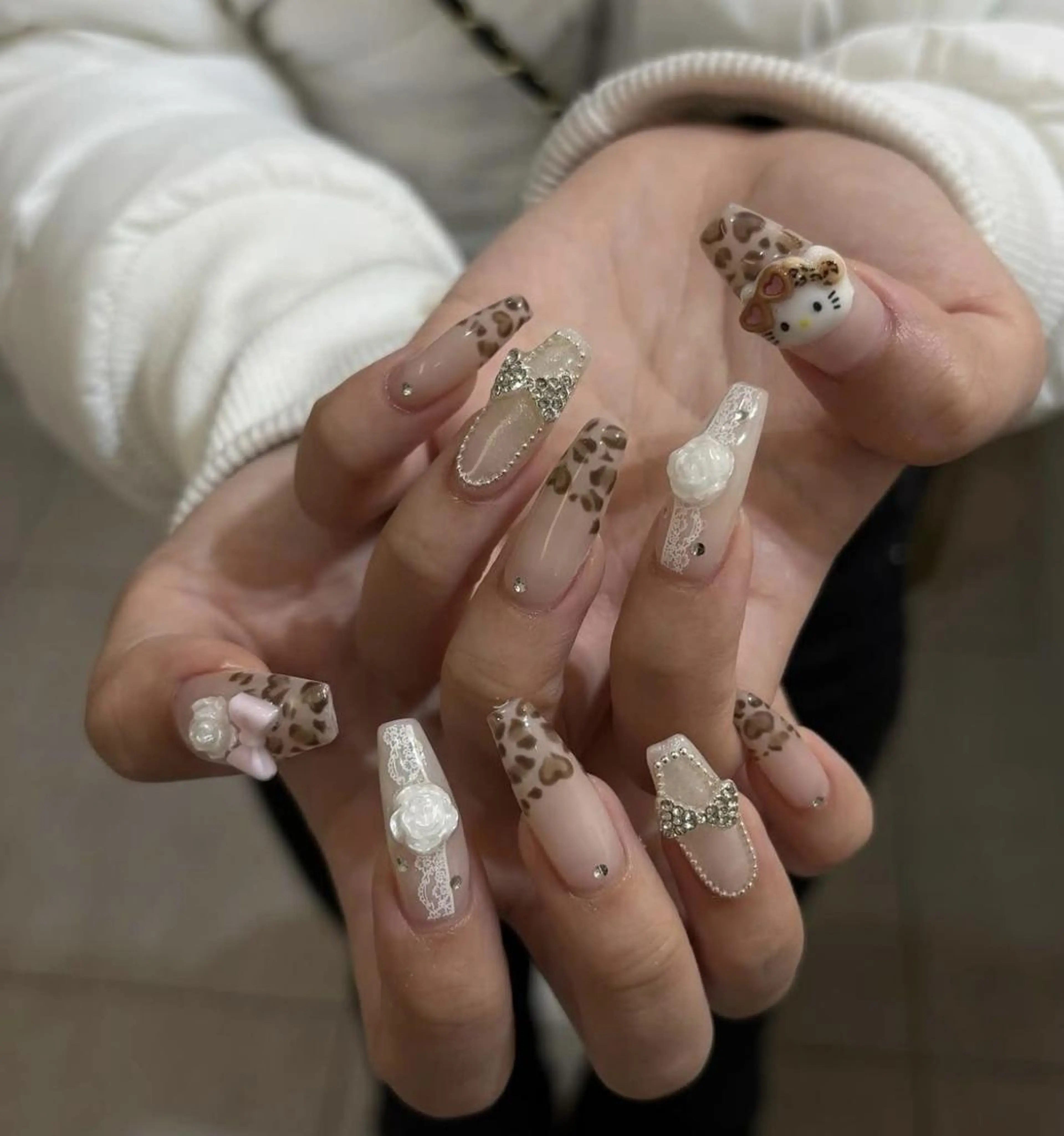 ネイル 長さ出し フレンチネイル グラデーション 卒業式 マグネットネイル ハンドネイル MIHANA HIKARIのネイルデザイン