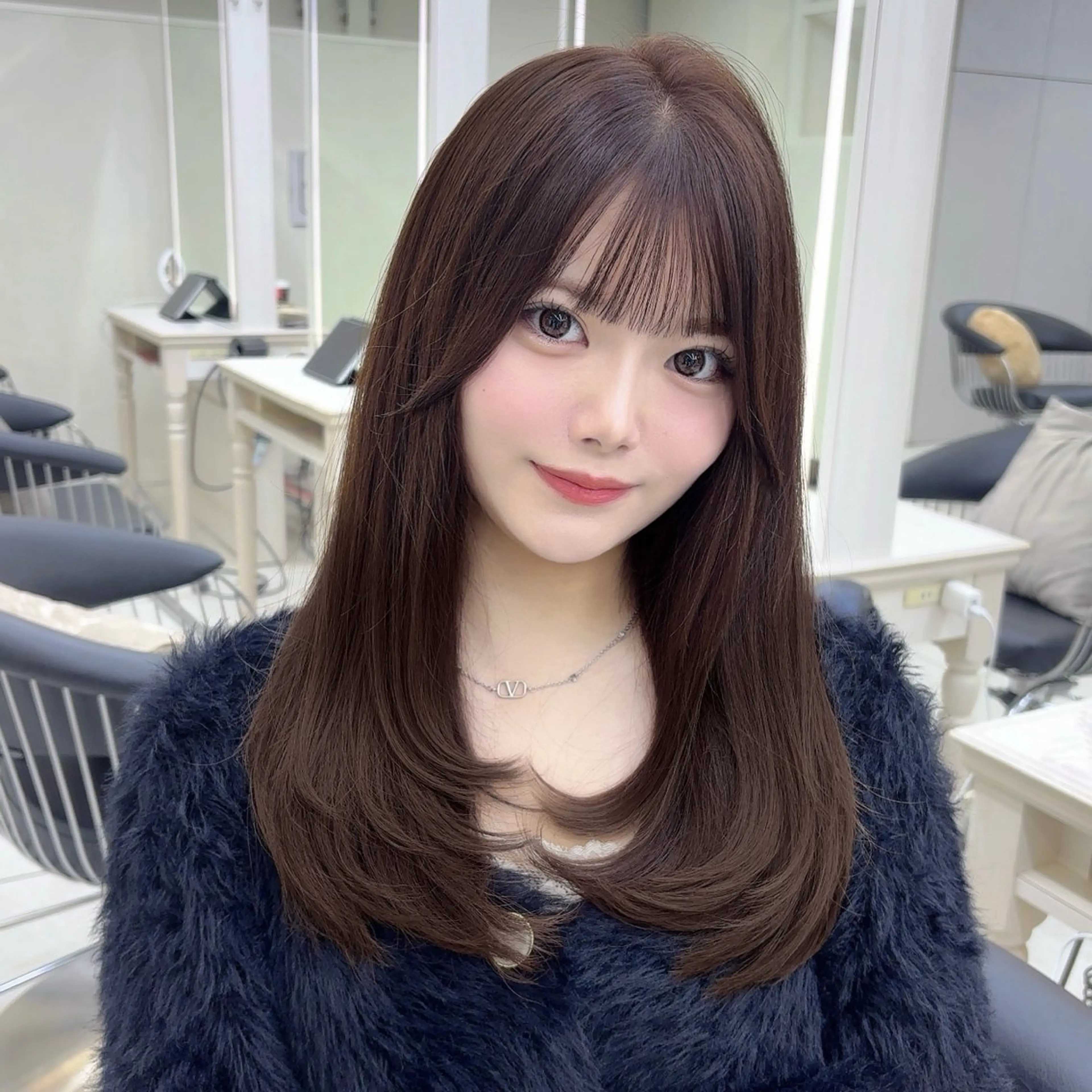 ロング カット ヘアカラー Fuka euphoriaのヘアスタイル