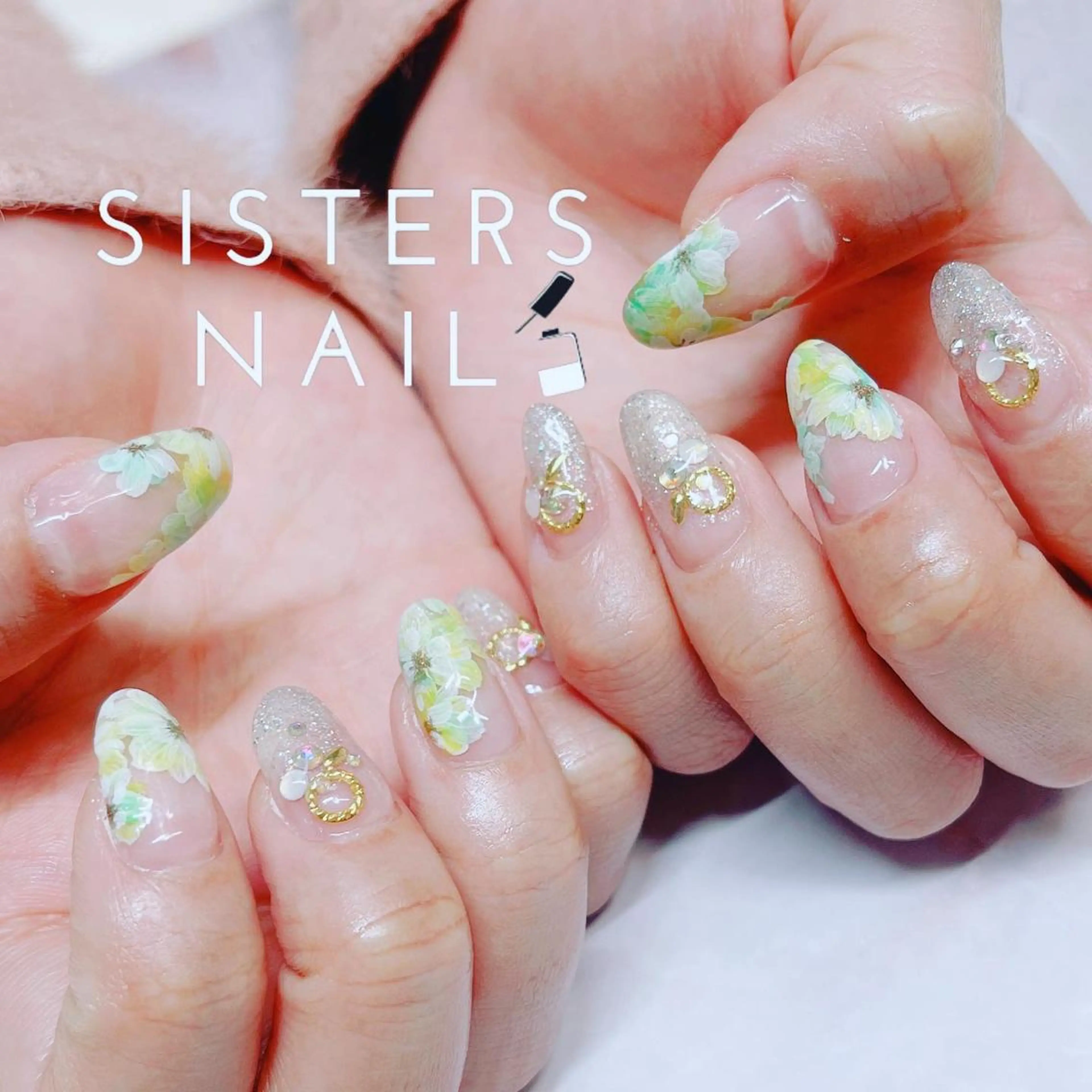 ネイル アートネイル フラワーネイル フレンチネイル グラデーション グリーン ハンドネイル ハンドケア sisters nail.fのネイルデザイン