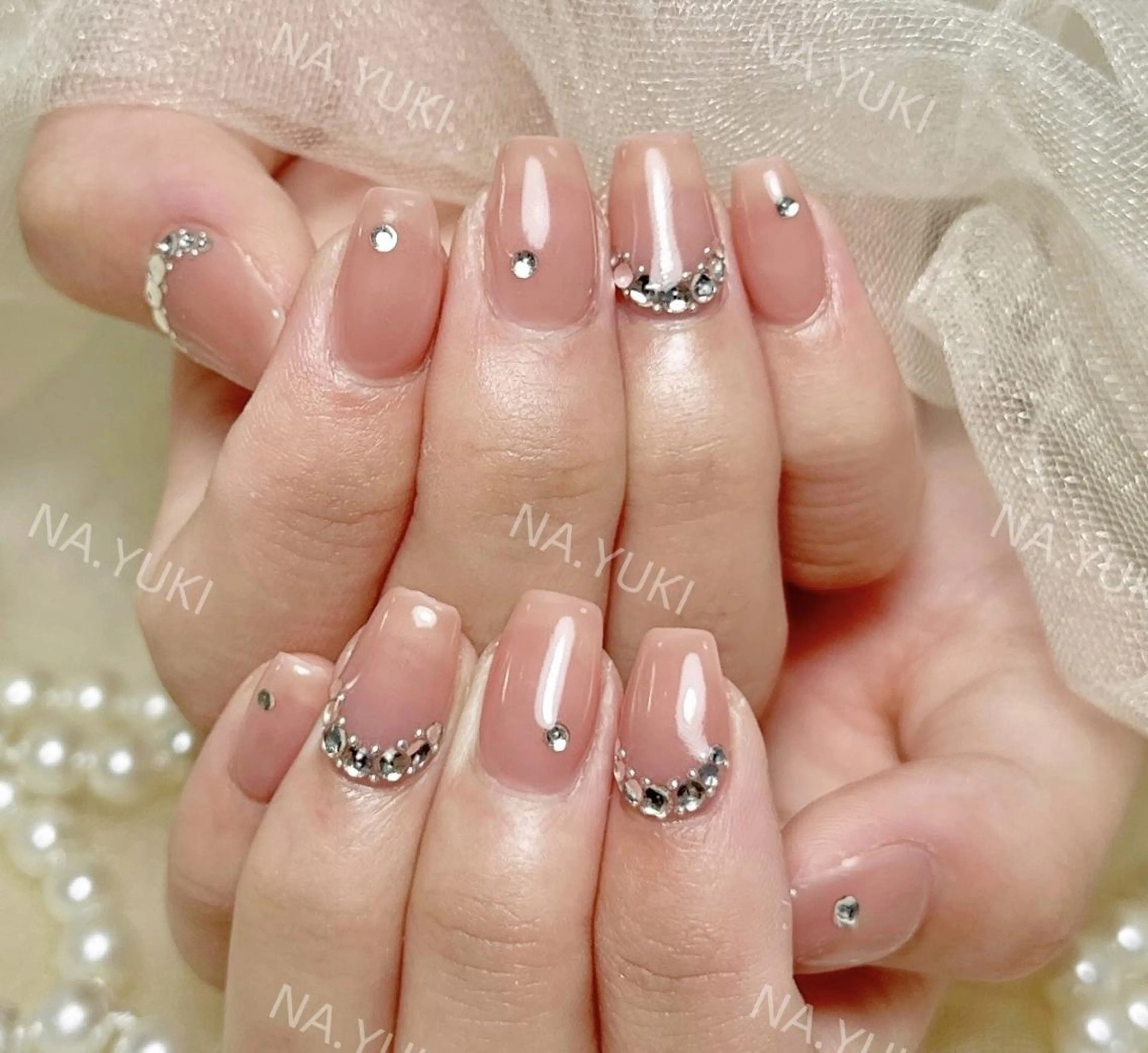 ネイル ハンドネイル ハンドケア 🌷 Mooning 🌷のネイルデザイン