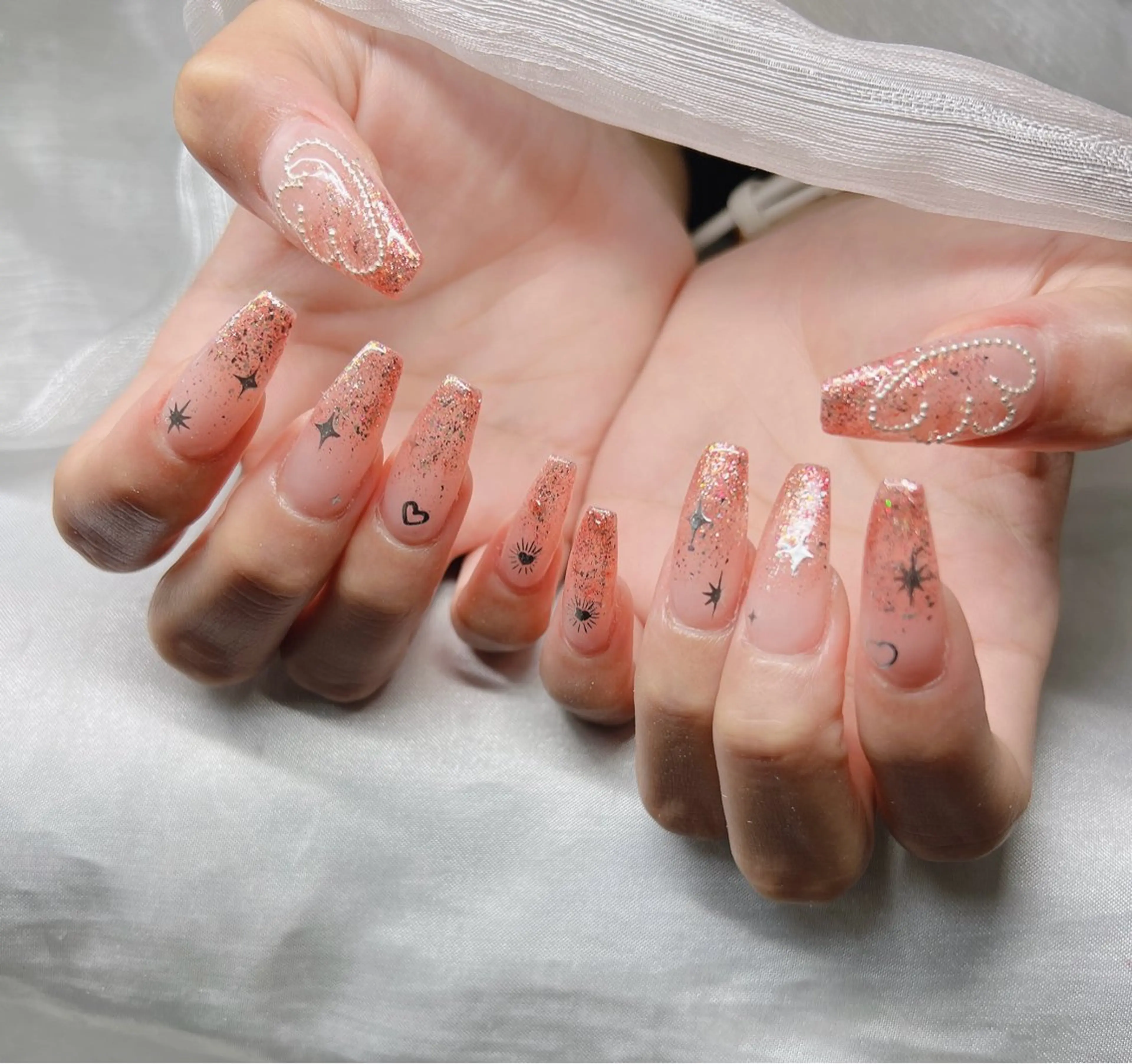 ネイル 長さ出し グラデーション 卒業式 キラキラネイル マグネットネイル ハンドネイル Lee Nailsのネイルデザイン