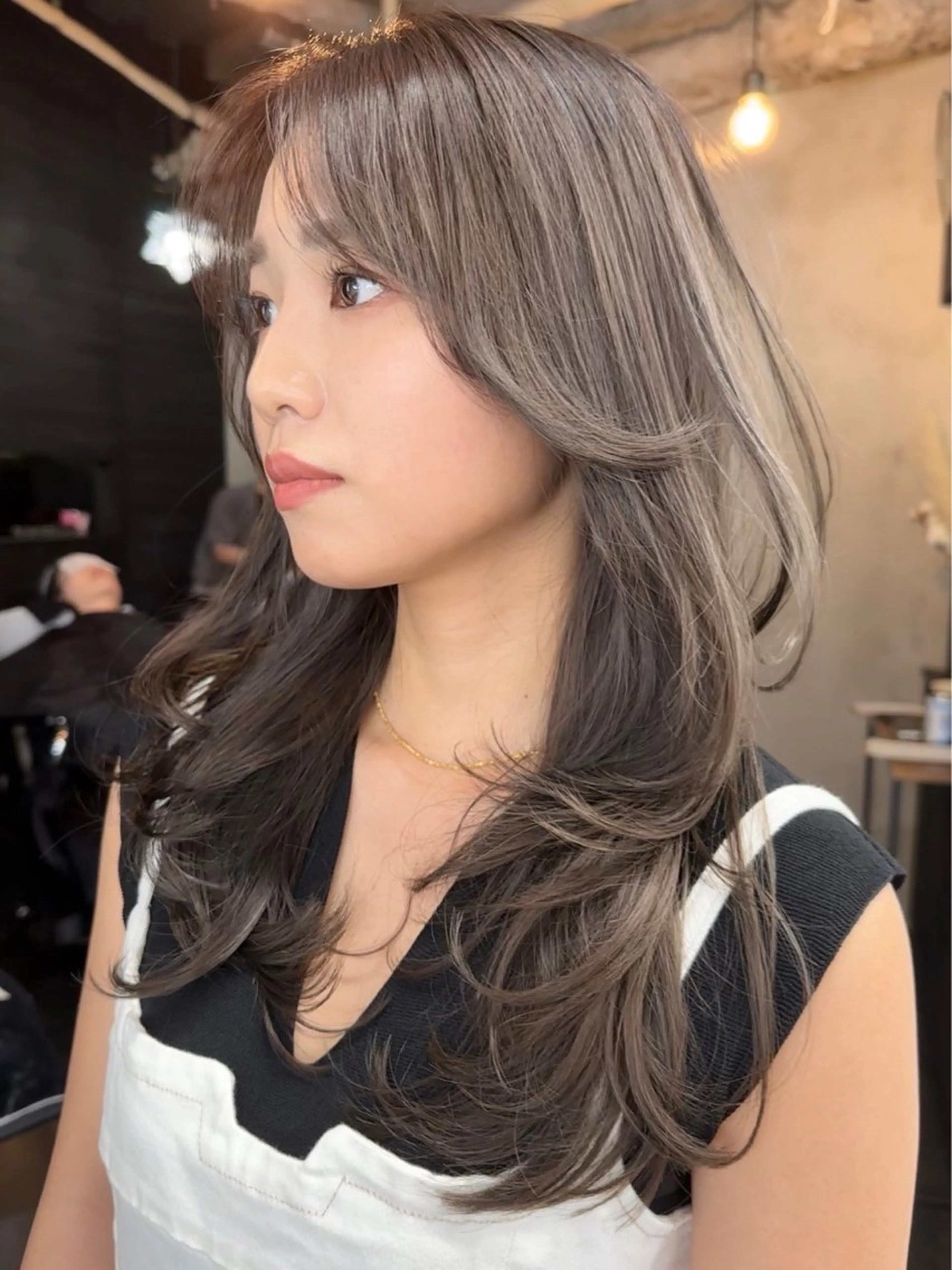 ロング カラー ブリーチ ダブルカラー ブリーチなしカラー レイヤーカット トリートメント カット ヘアカラー トリートメント ヘアセット RYOSUKE インナーカラーのヘアスタイル