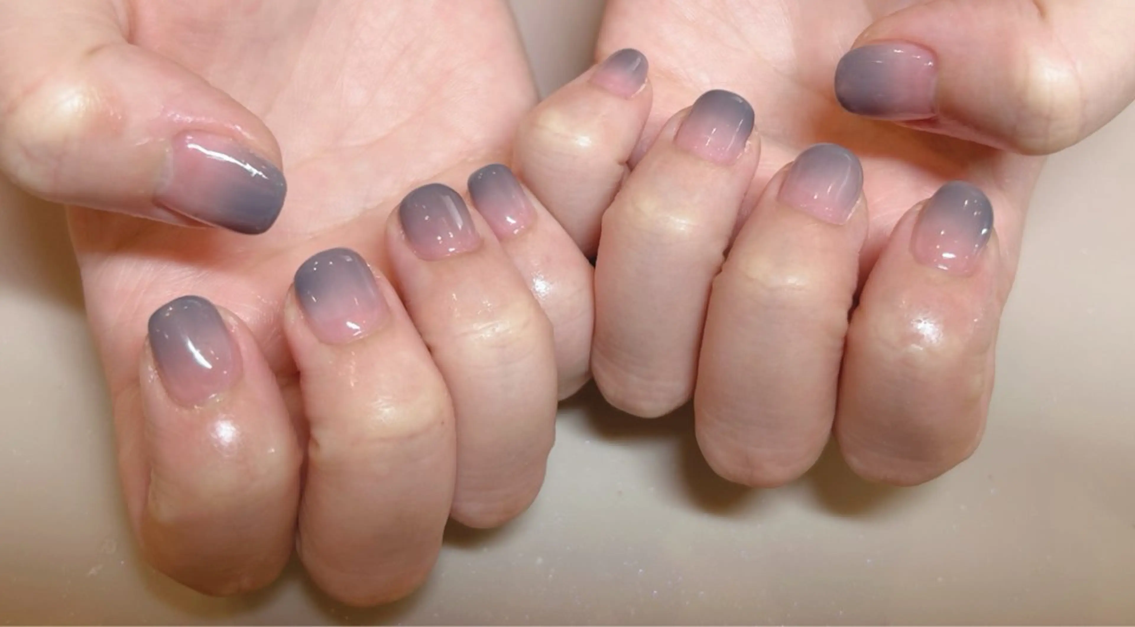 ネイル グラデーション ハンドネイル 室橋 舞のネイルデザイン