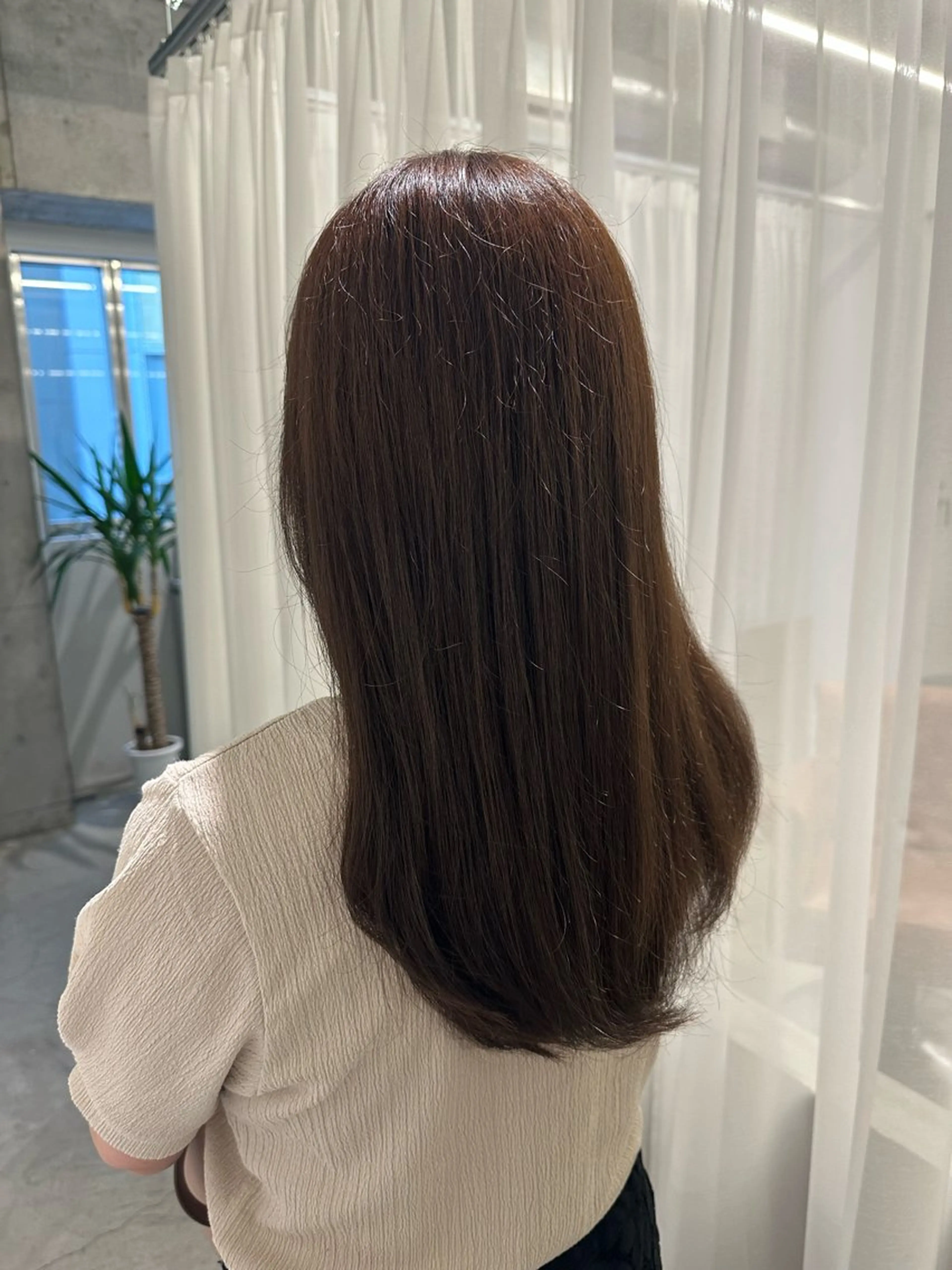 セミロング ヘアカラー 山野愛子美容室銀座所属・銀座YUKINA🌙 カラーブリーチ🩷のヘアスタイル