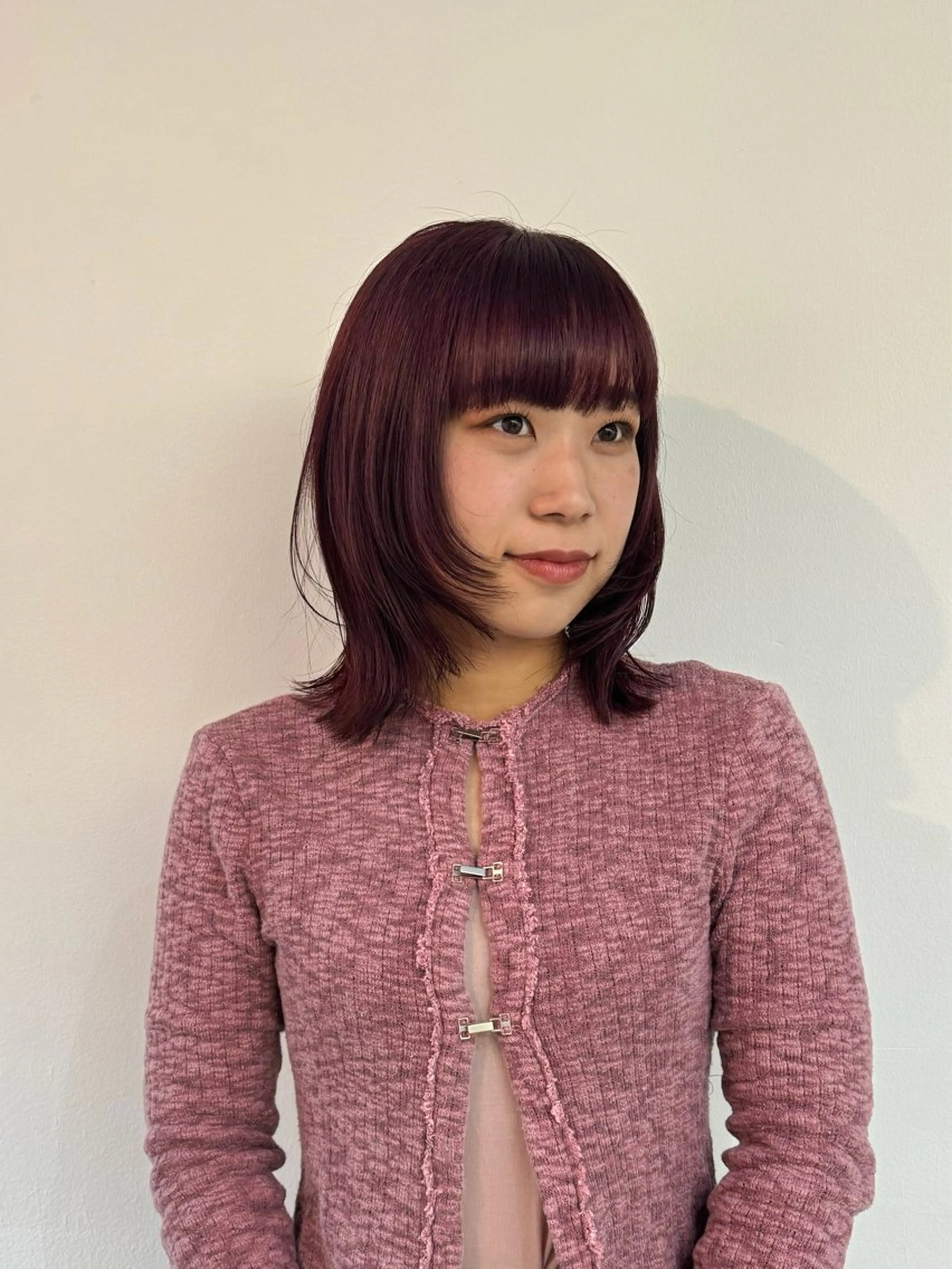 ミディアム カラー ボルドーカラー カット ヘアカラー トリートメント Seeknext // Rukaのヘアスタイル