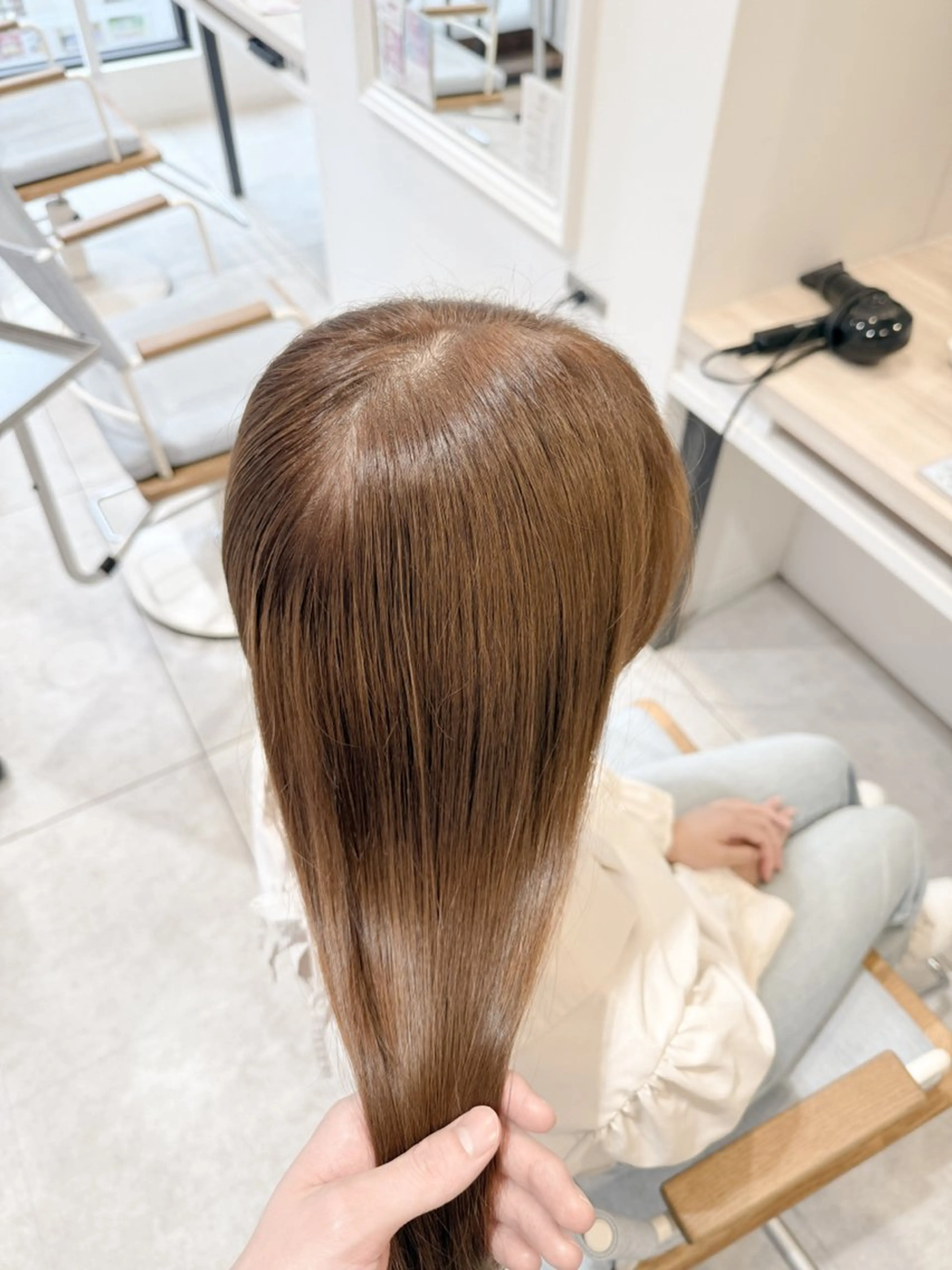セミロング パーマ カット ヘアカラー トリートメント 透明感ブリーチなし ダブルカラー❄️達冨のヘアスタイル