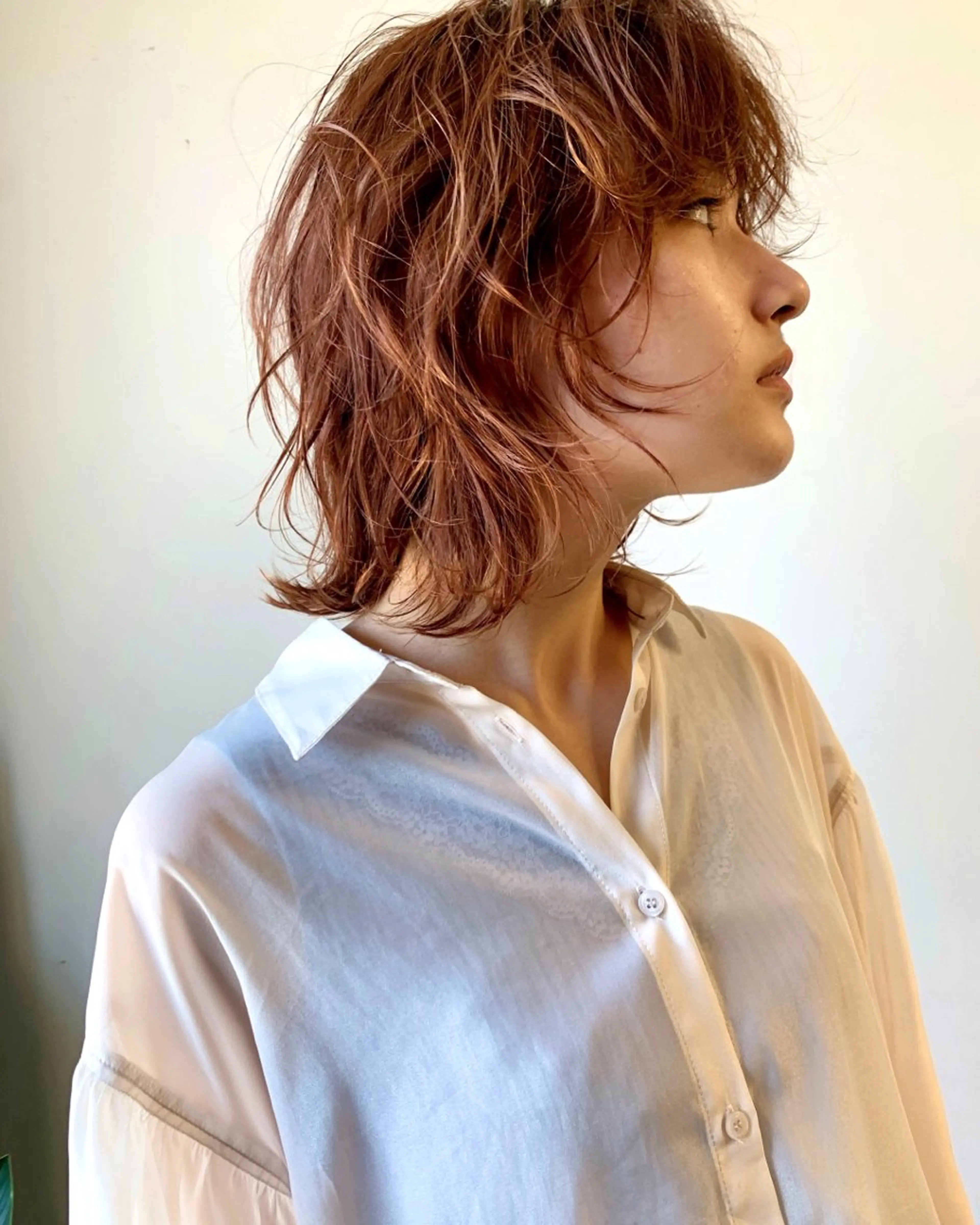 ミディアム カラー オレンジ ウルフカット 森田 博樹のヘアスタイル