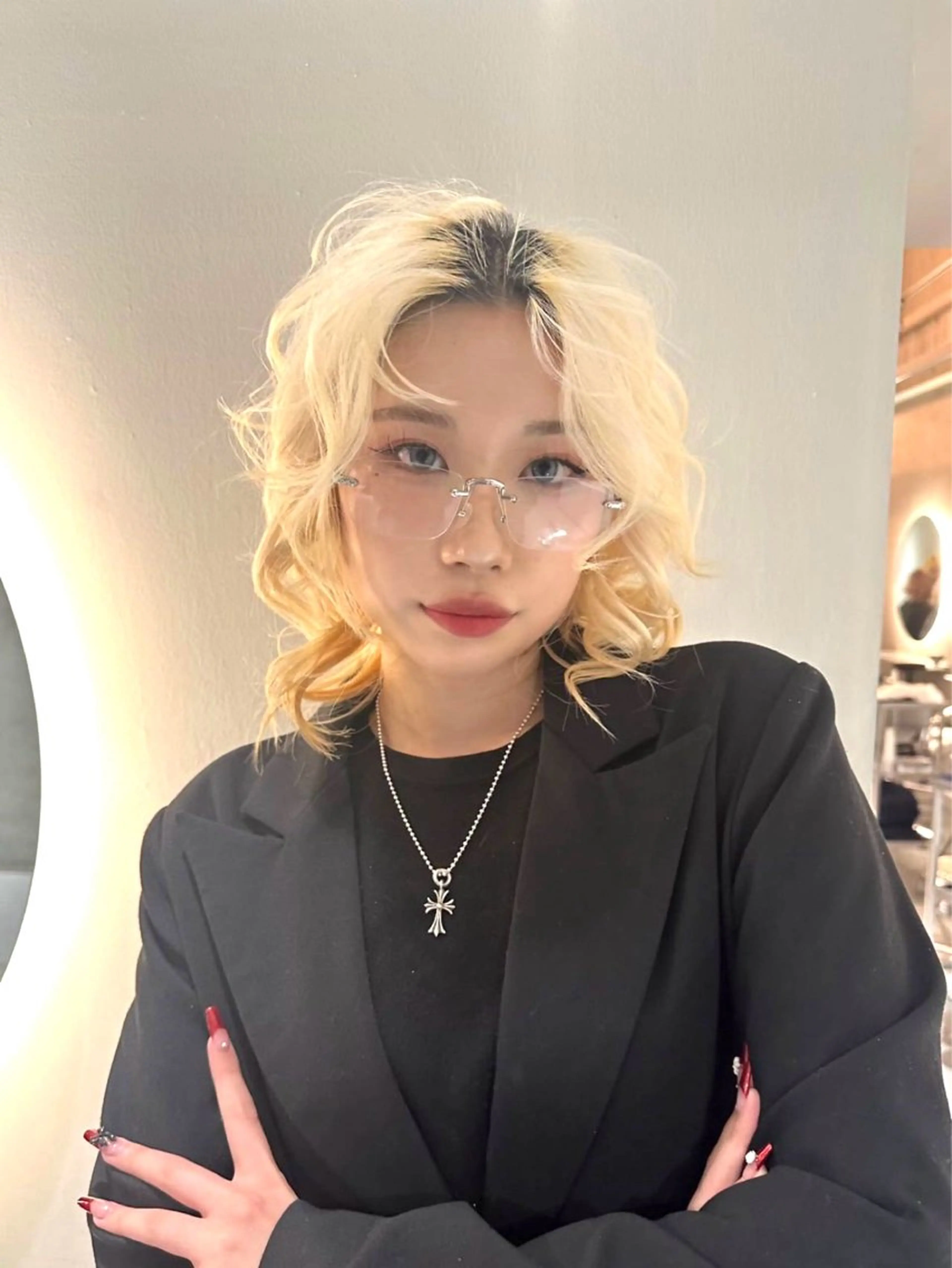 セミロング ピンクラベンダー SOL.所属・ハイトーンカラー/デ ザインカラー中川竜斗のヘアスタイル