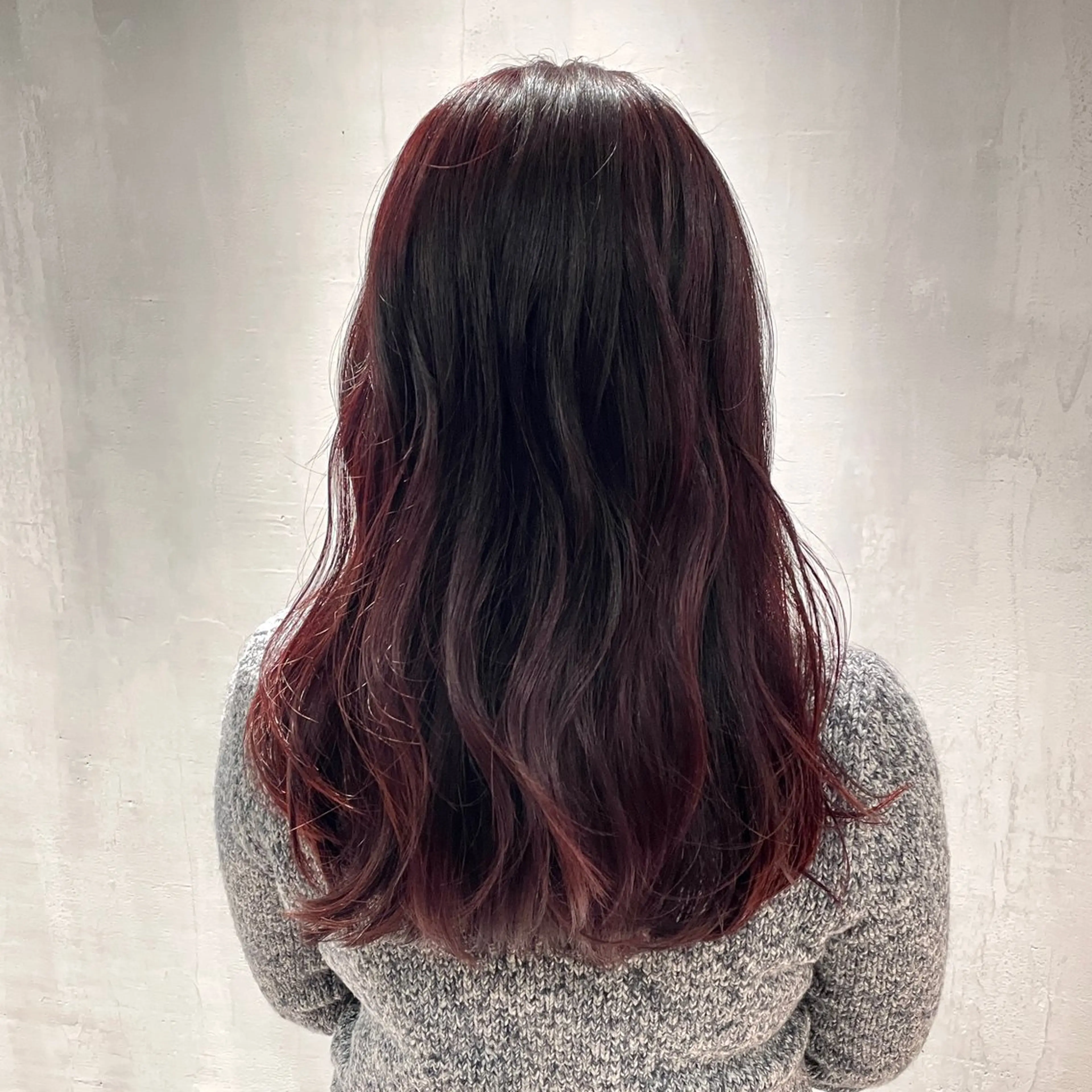 ロング カラー ボルドーカラー ハイライトカラー レッドカラー ハイライト カット ヘアカラー トリートメント ヘッドスパ DX SHARE SALON所属・matka白髪ぼかし 大人ヘア/KEIKOのヘアスタイル