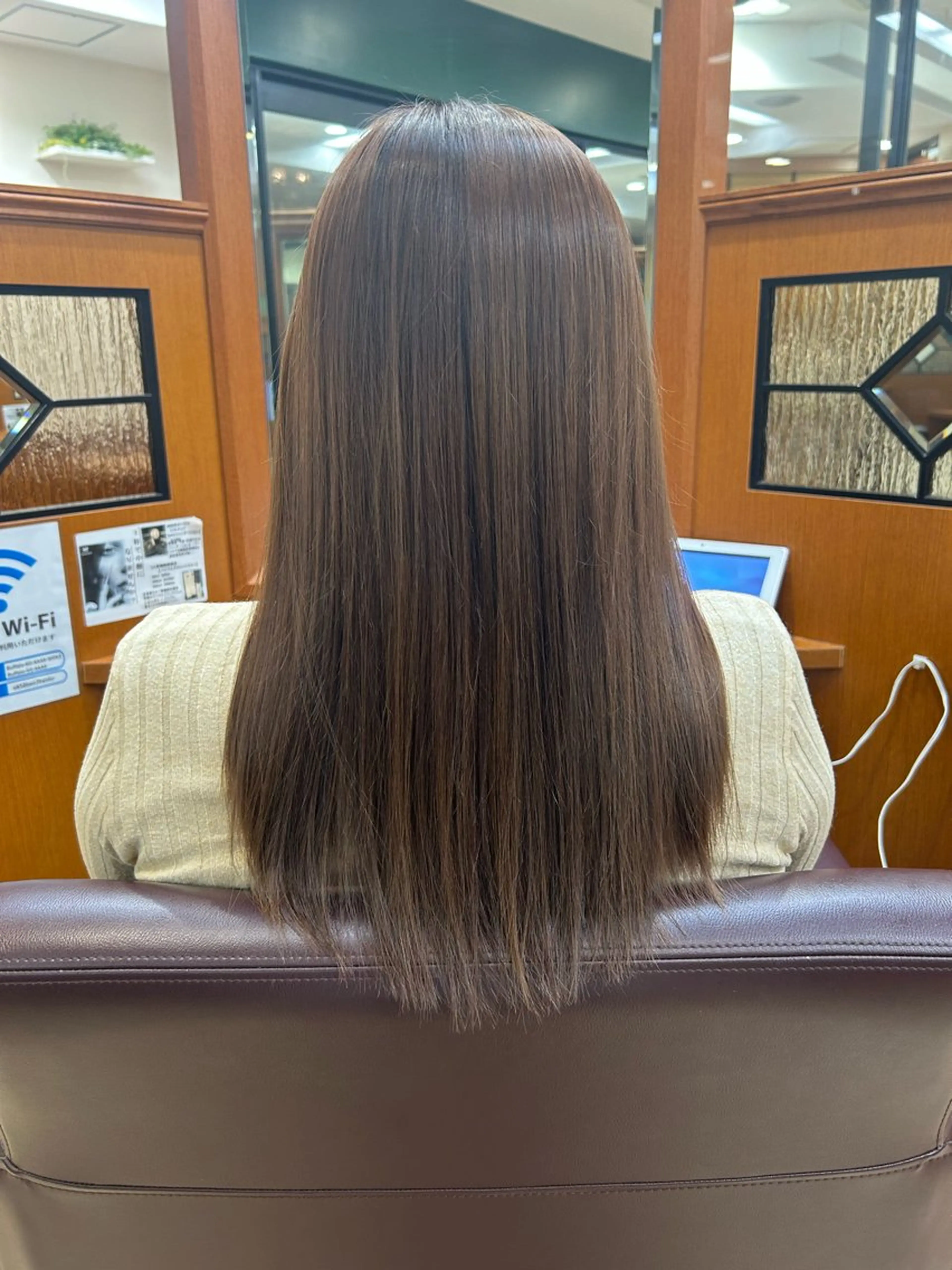 セミロング 美容室ピュアポイント所属・高野衣里捺 🌞ポイント店🌞のマツエク・マツパデザイン