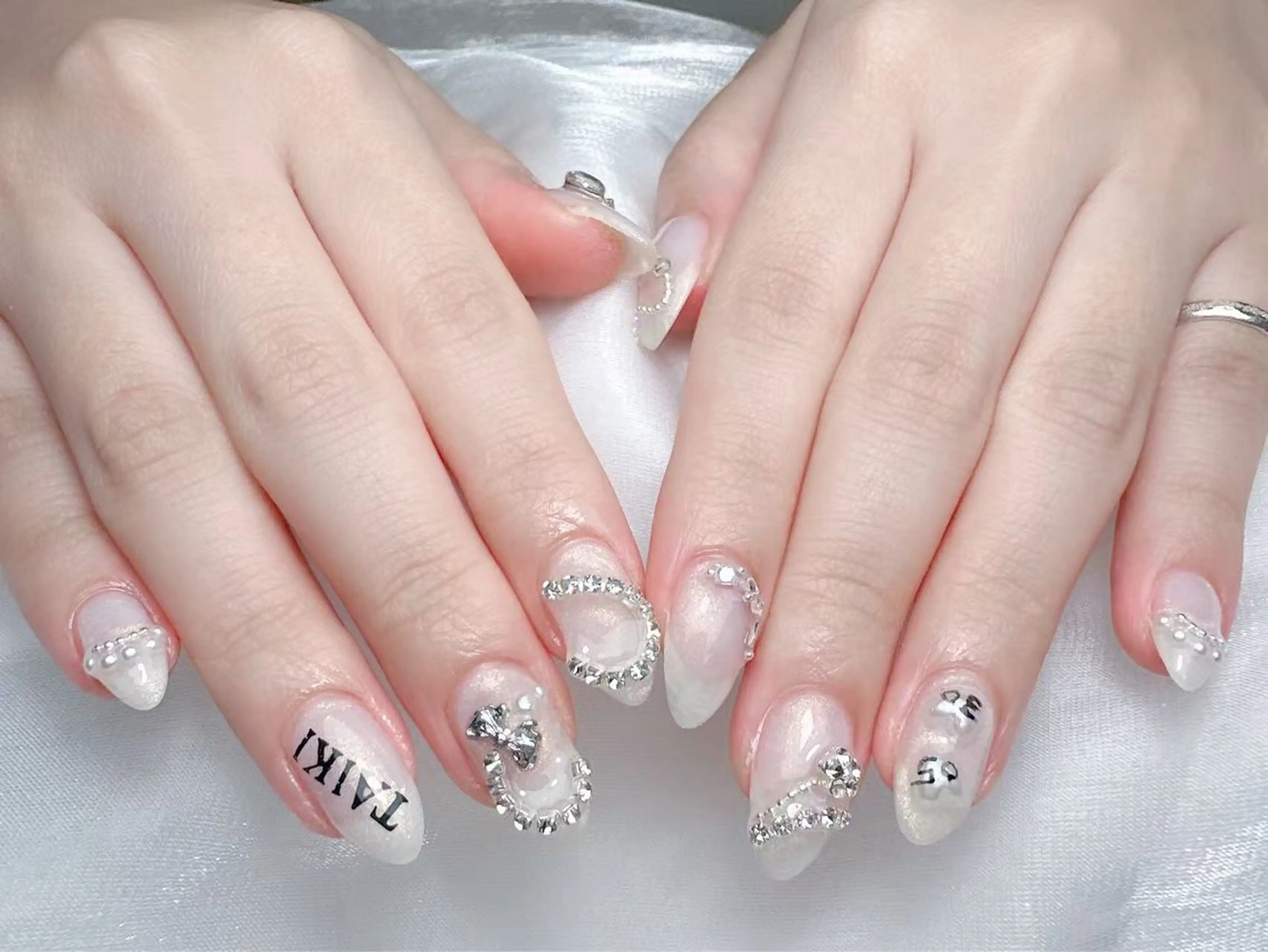 ネイル 🎀M nails✨ ビューティーのネイルデザイン