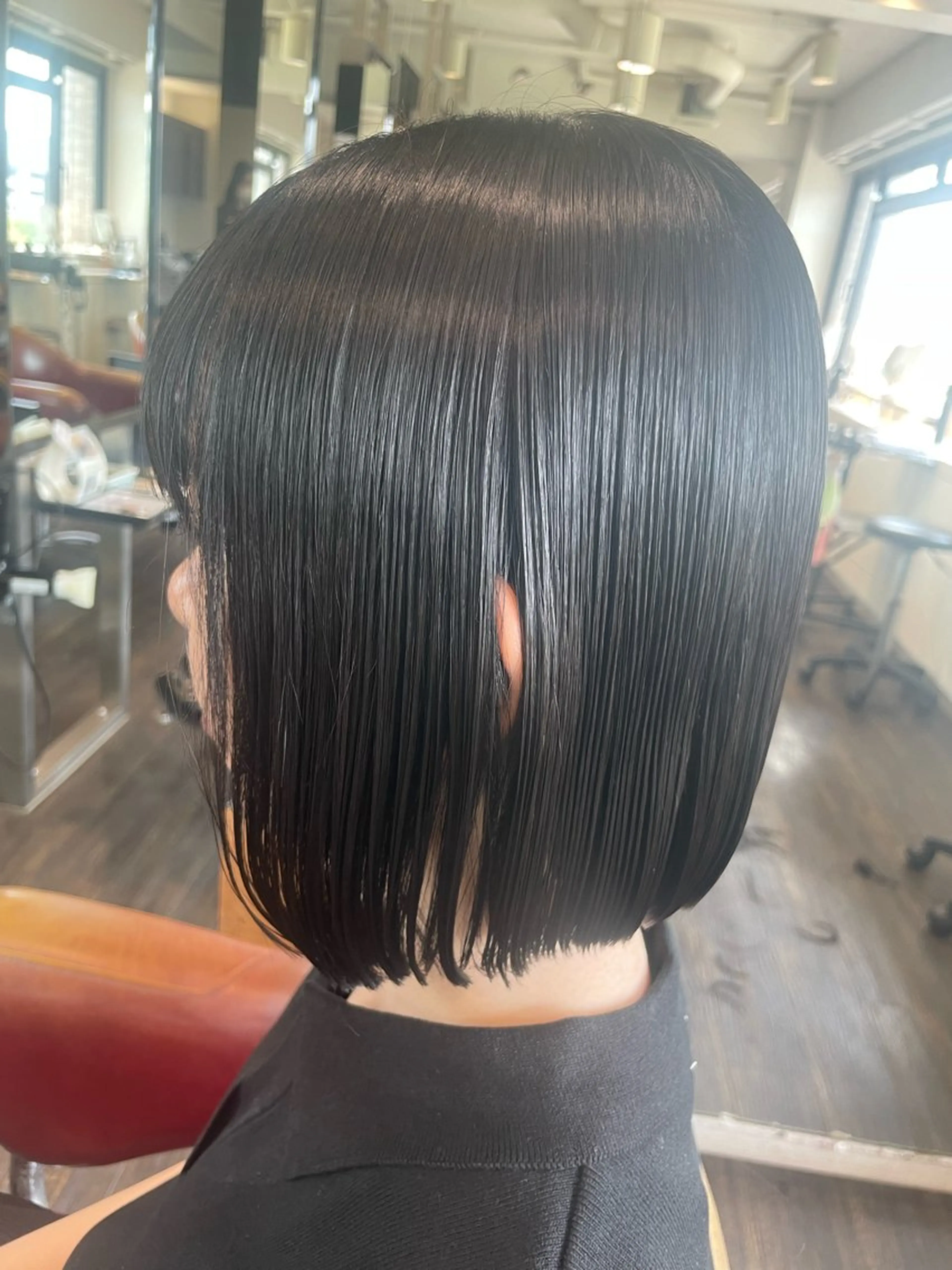 ミディアム 切りっぱなしボブ ボブ 佐藤 綾郁のヘアスタイル