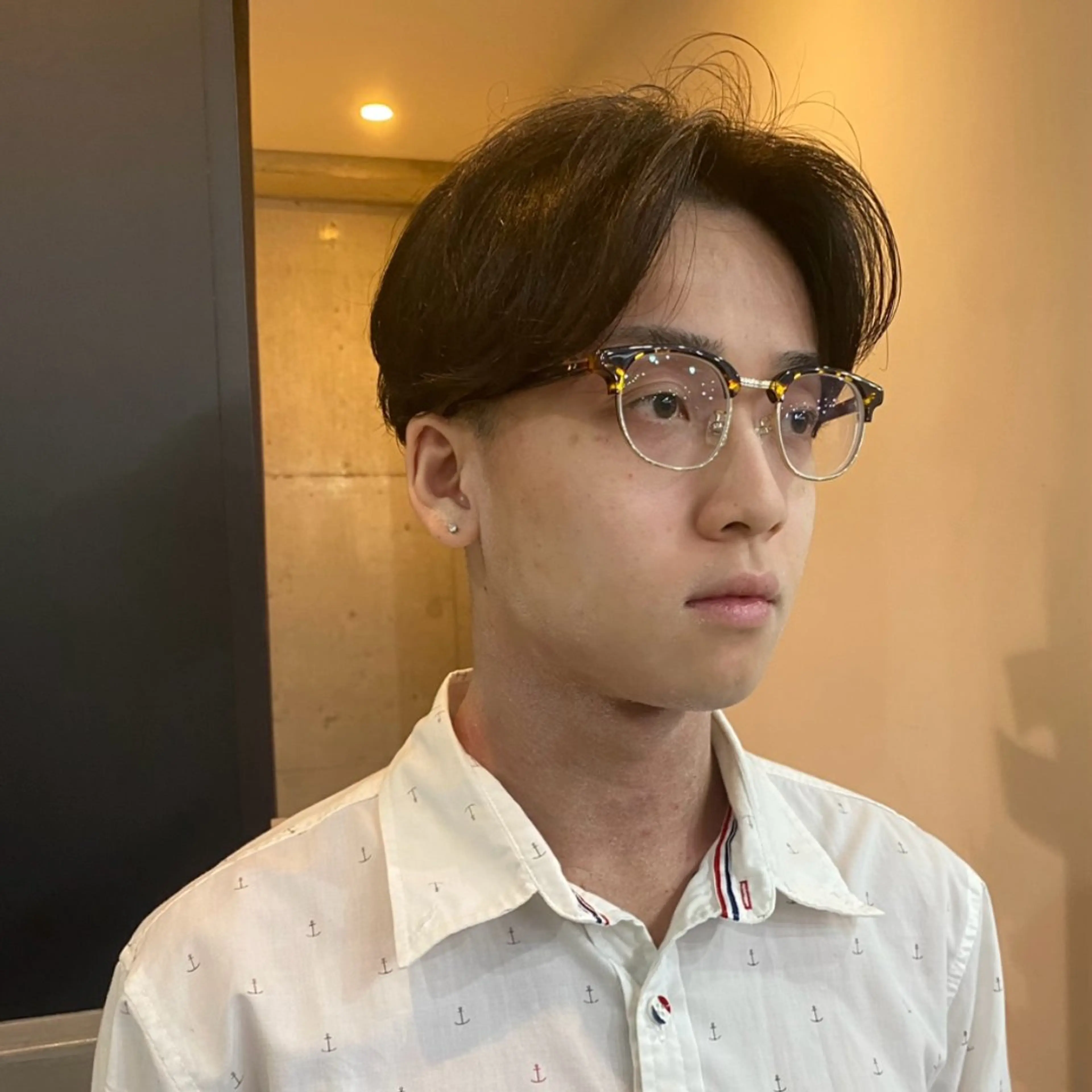 ショート メンズ センターパート 刈り上げ センターパート✖️ニ ュアンスパーマのヘアスタイル