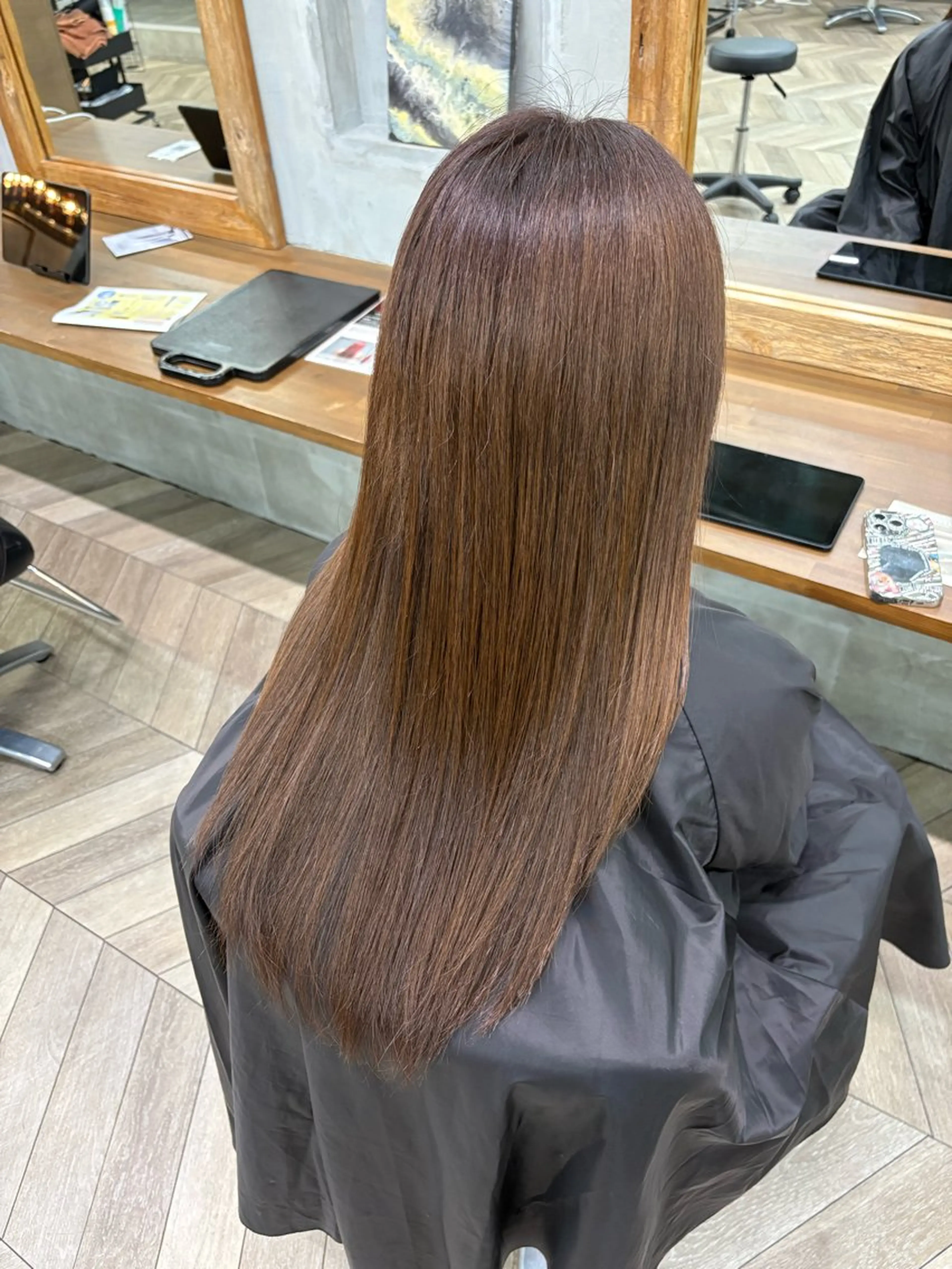 ロング ヘアカラー 片桐 瑠依香のヘアスタイル