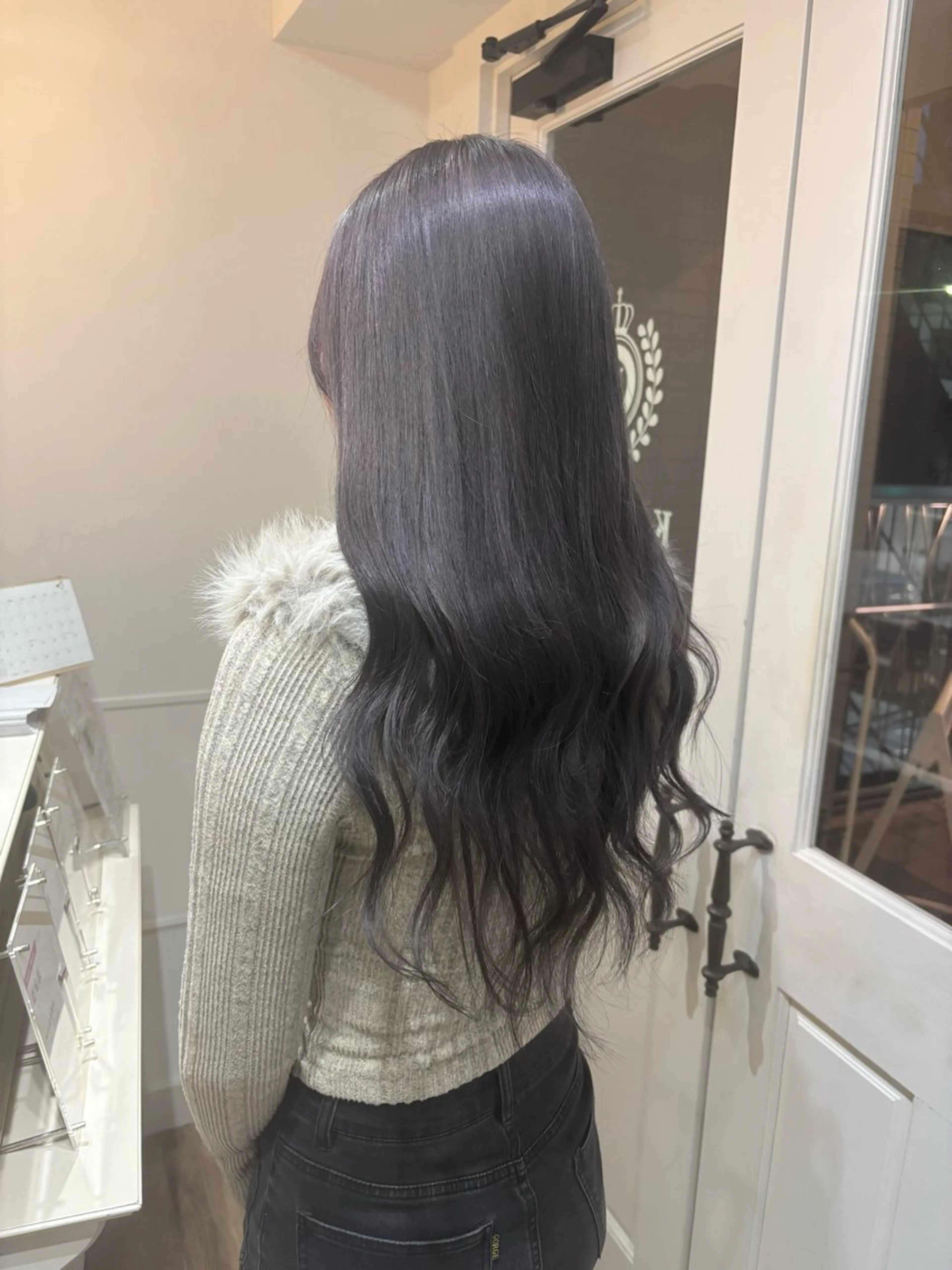 ロング カラー ブリーチ カット ヘアカラー トリートメント Risa🐈‍⬛/ グレージュ/透明感のヘアスタイル