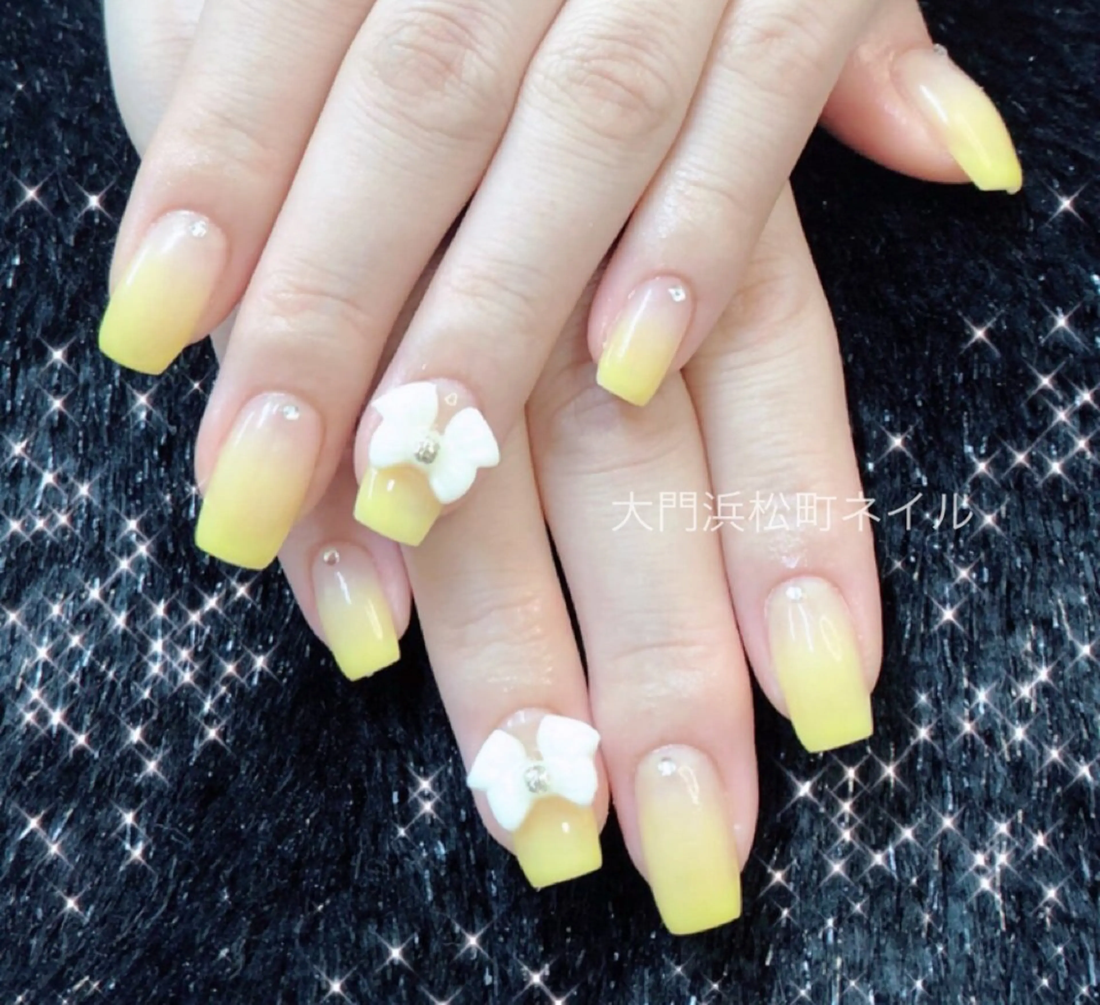 ネイル フットネイル フレンチネイル ゴールド マグネットネイル マグネットフレンチ ハンドネイル ハンドケア 大門浜松町 ネイルのネイルデザイン