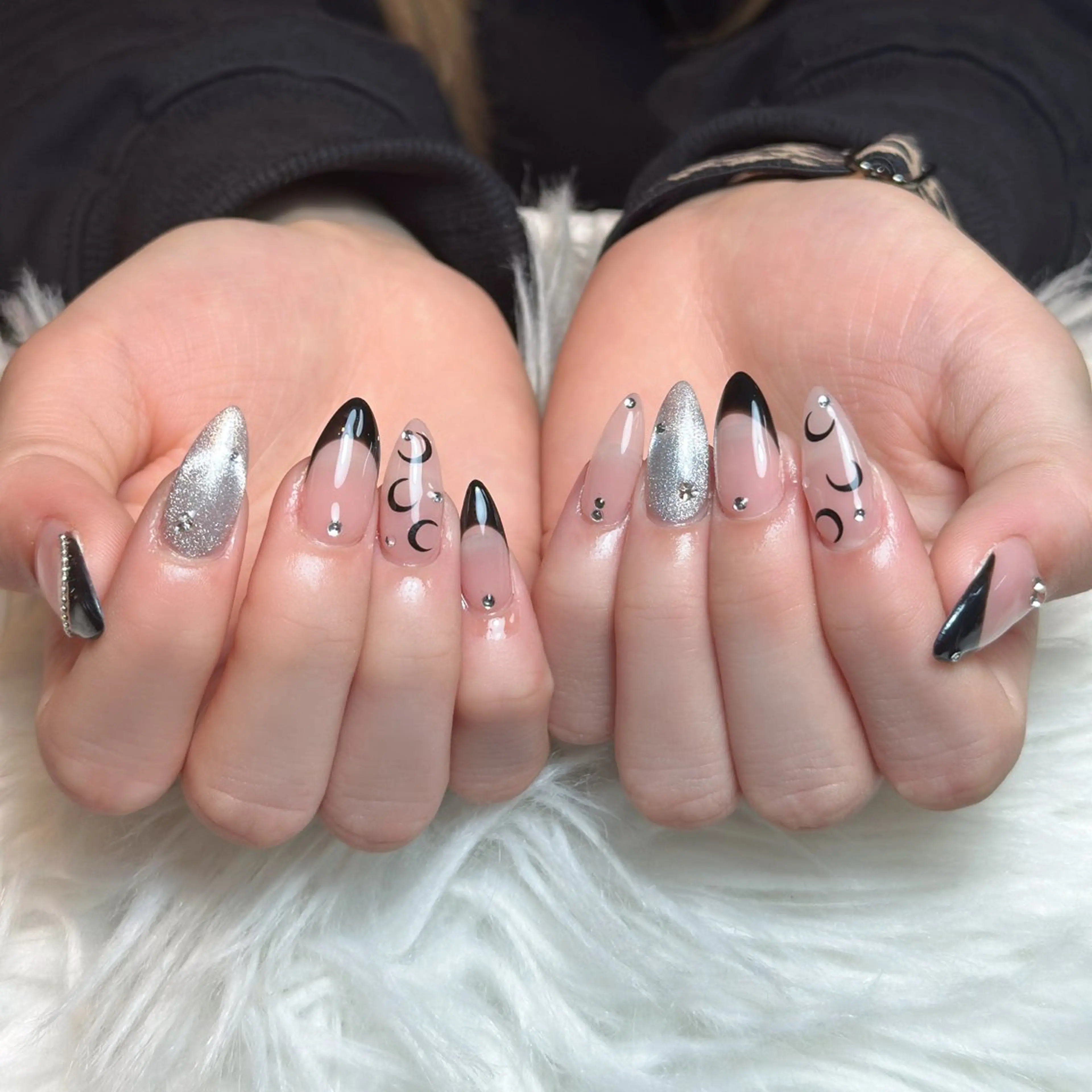 ネイル オーロラネイル ボルドー ブラウン 氷ネイル・うるうるネイル キラキラネイル ハンドネイル Julli NailStudioのネイルデザイン