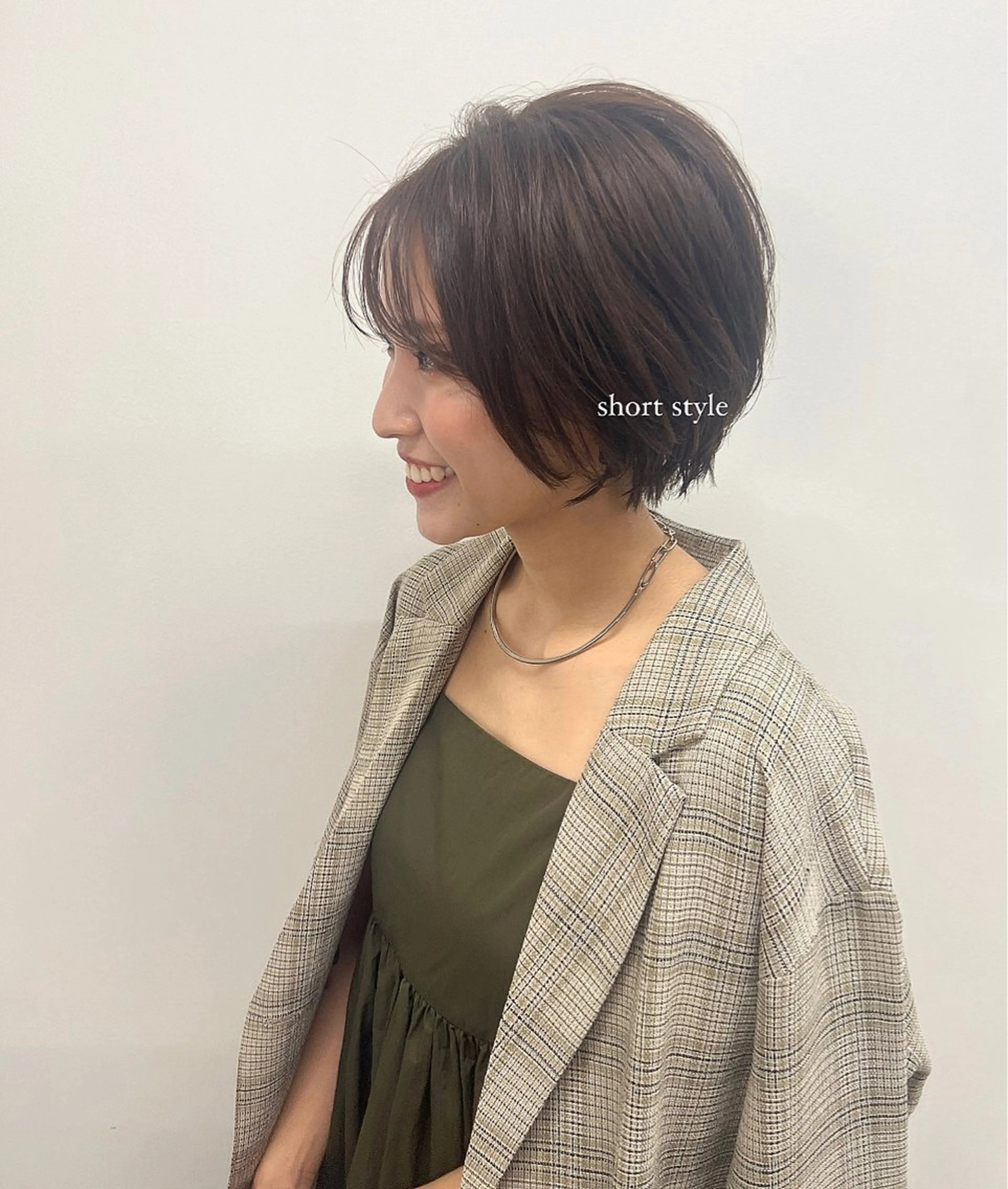 ショート 坪井咲姫/ベージュ カラー/暖色カラーのヘアスタイル