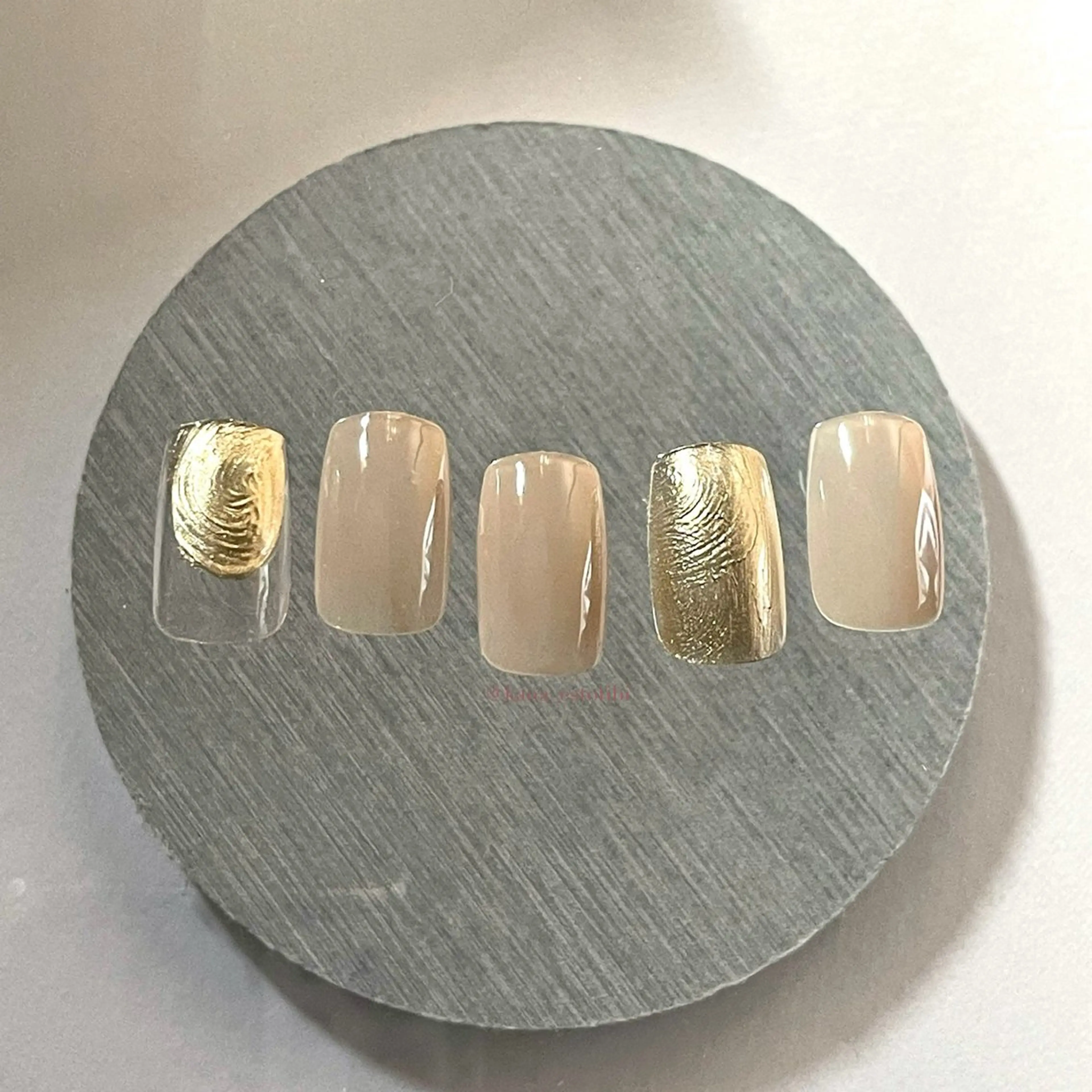 ニュアンスネイル💅🏻シンプルでゴージャス✨の写真