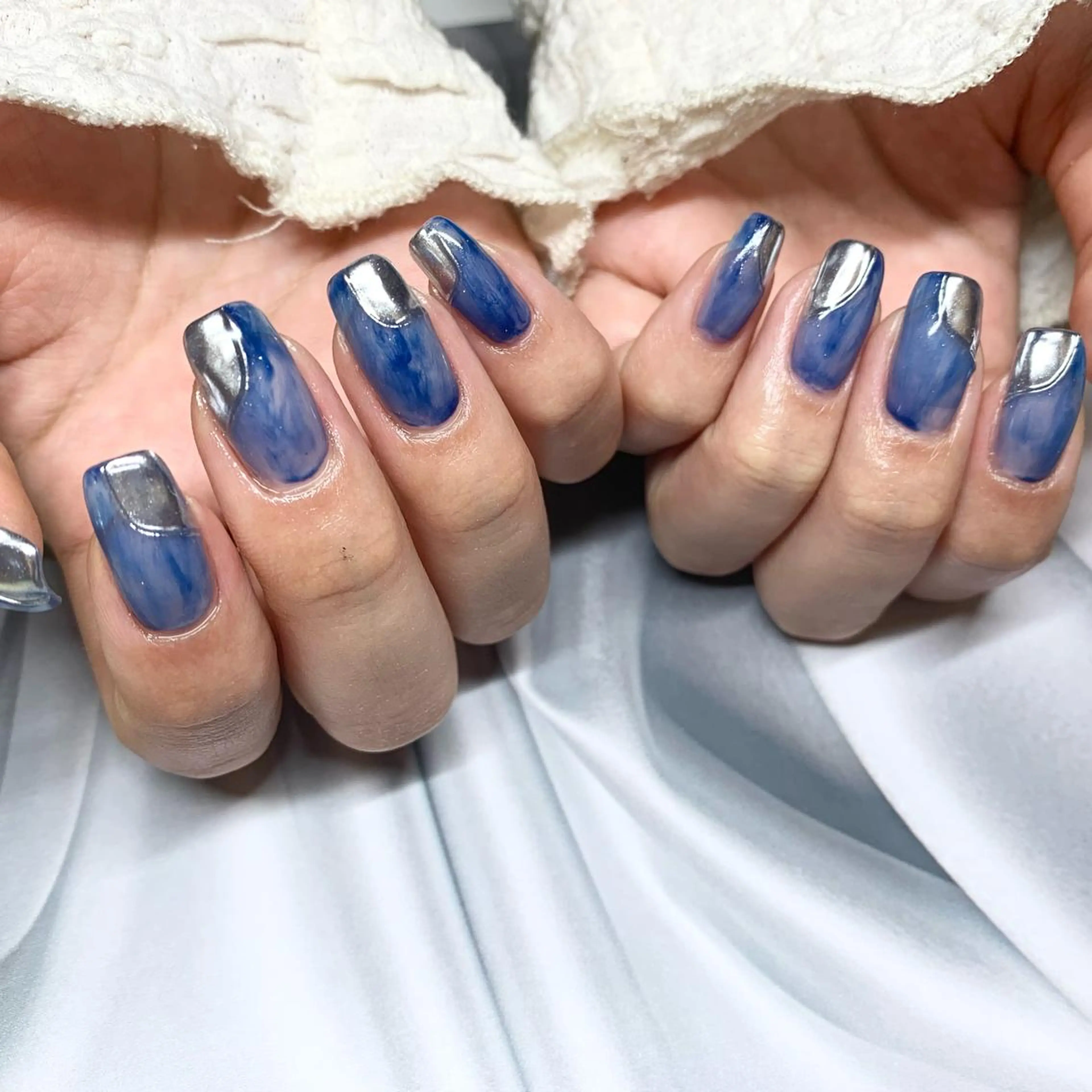 ネイル ハンドネイル ウシク ミユキのネイルデザイン