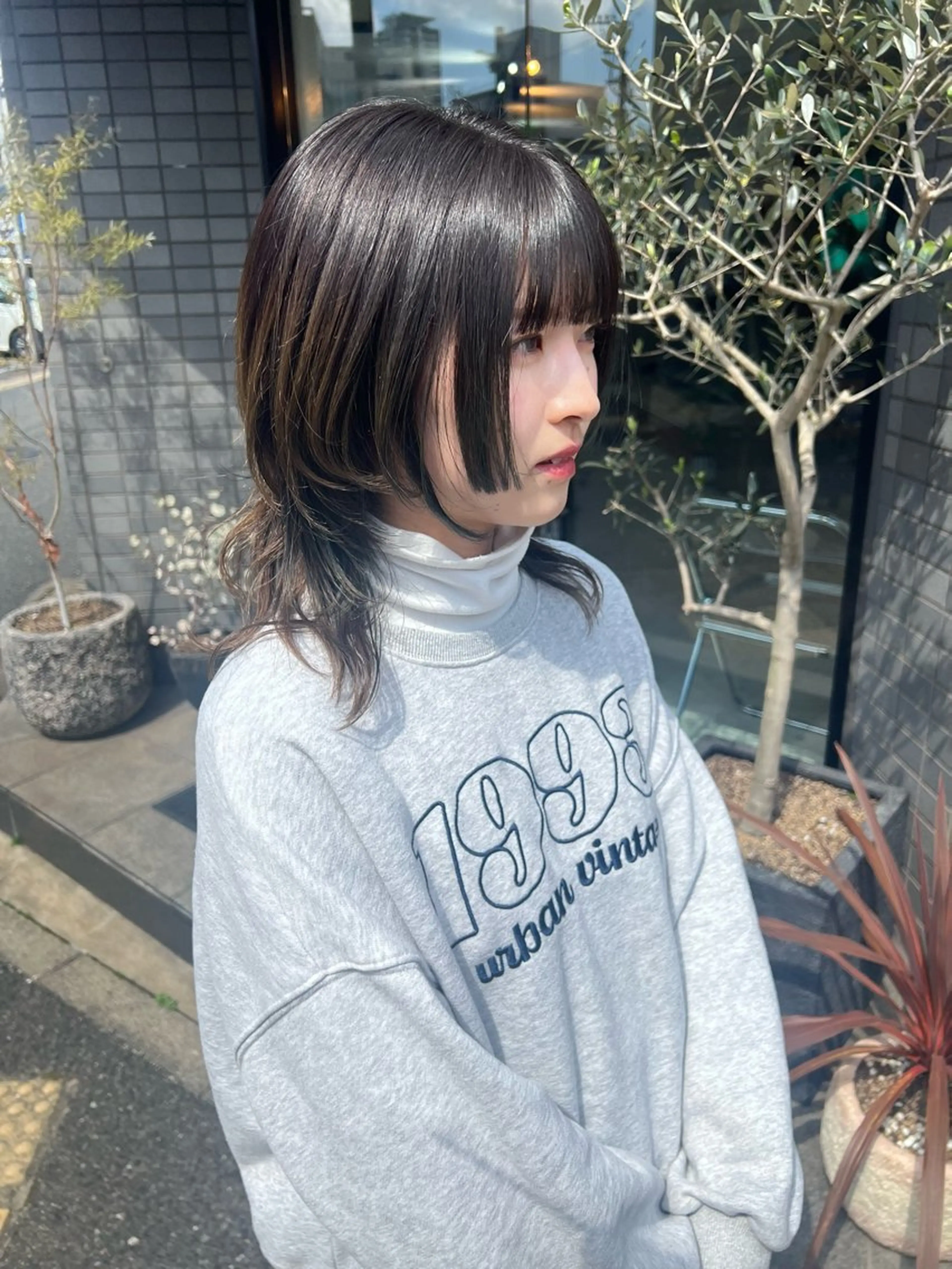 ミディアム カラー 伸ばしかけ 姫カット ウルフカット カット トリートメント (h)wim ウィムのヘアスタイル