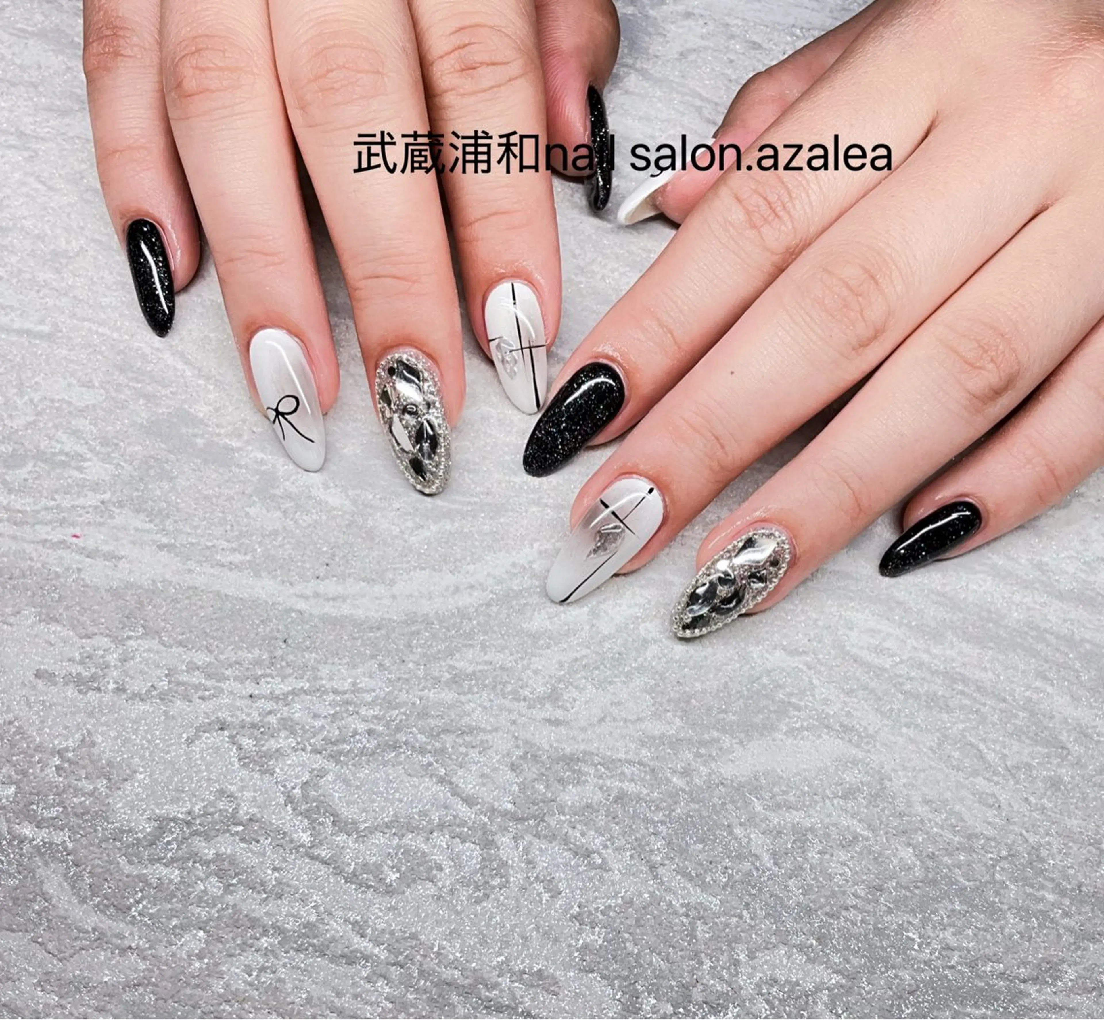 ネイル ハンドネイル R inのネイルデザイン