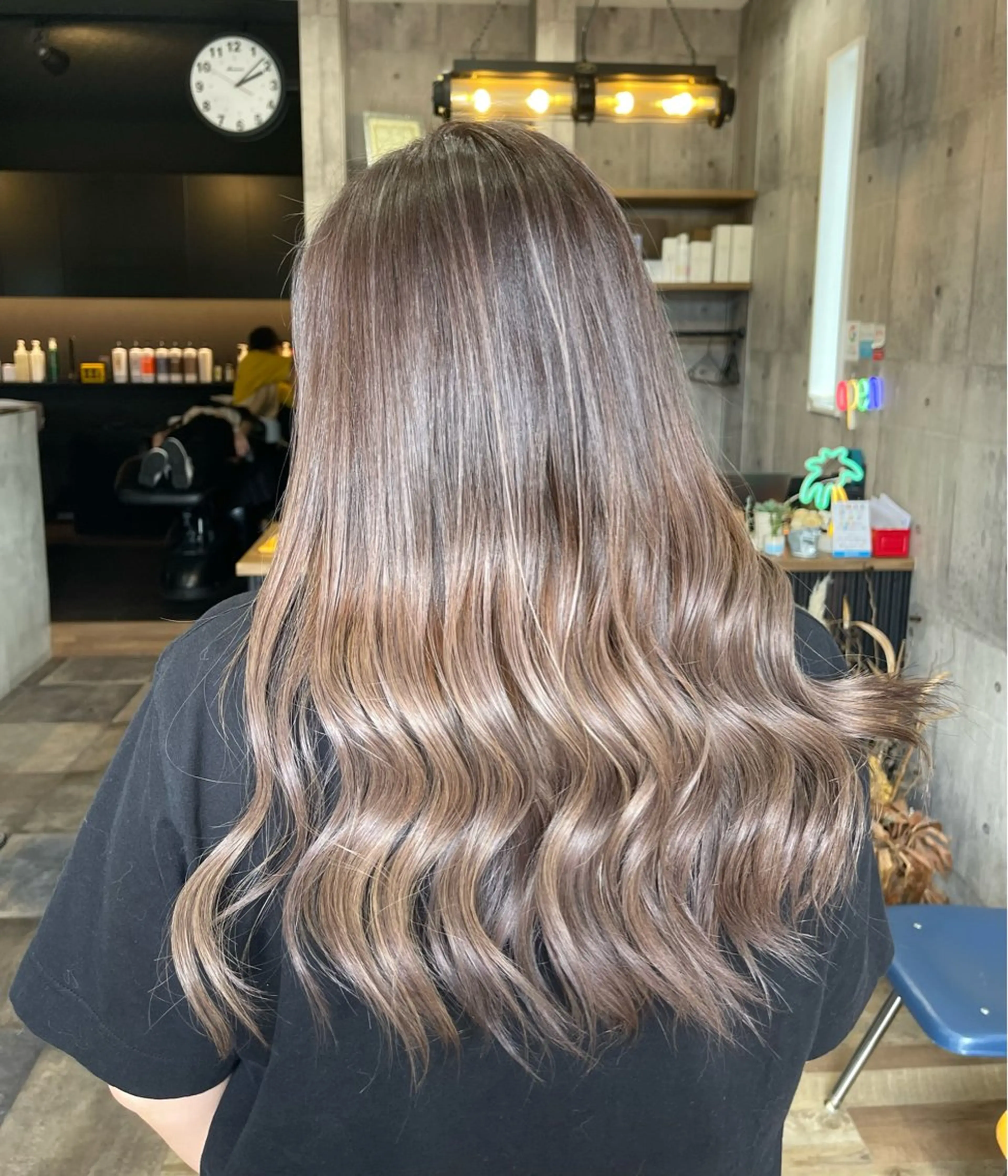 ロング カラー グラデーションカラー ハイライトカラー ハイライト Felice Erikaのヘアスタイル