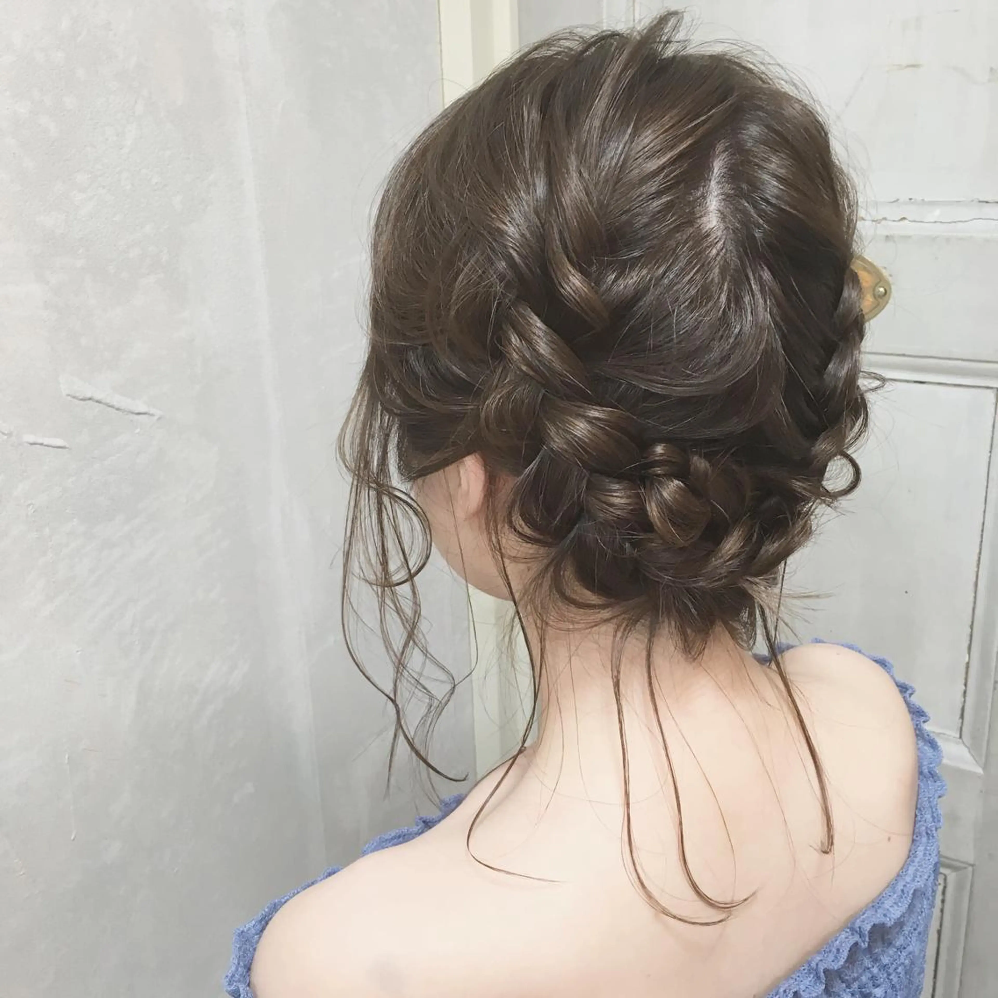 ミディアム カラー ヘアアレンジ アッシュ アッシュブラウン ブラウンカラー autre所属・大久保 ひでなりのヘアスタイル