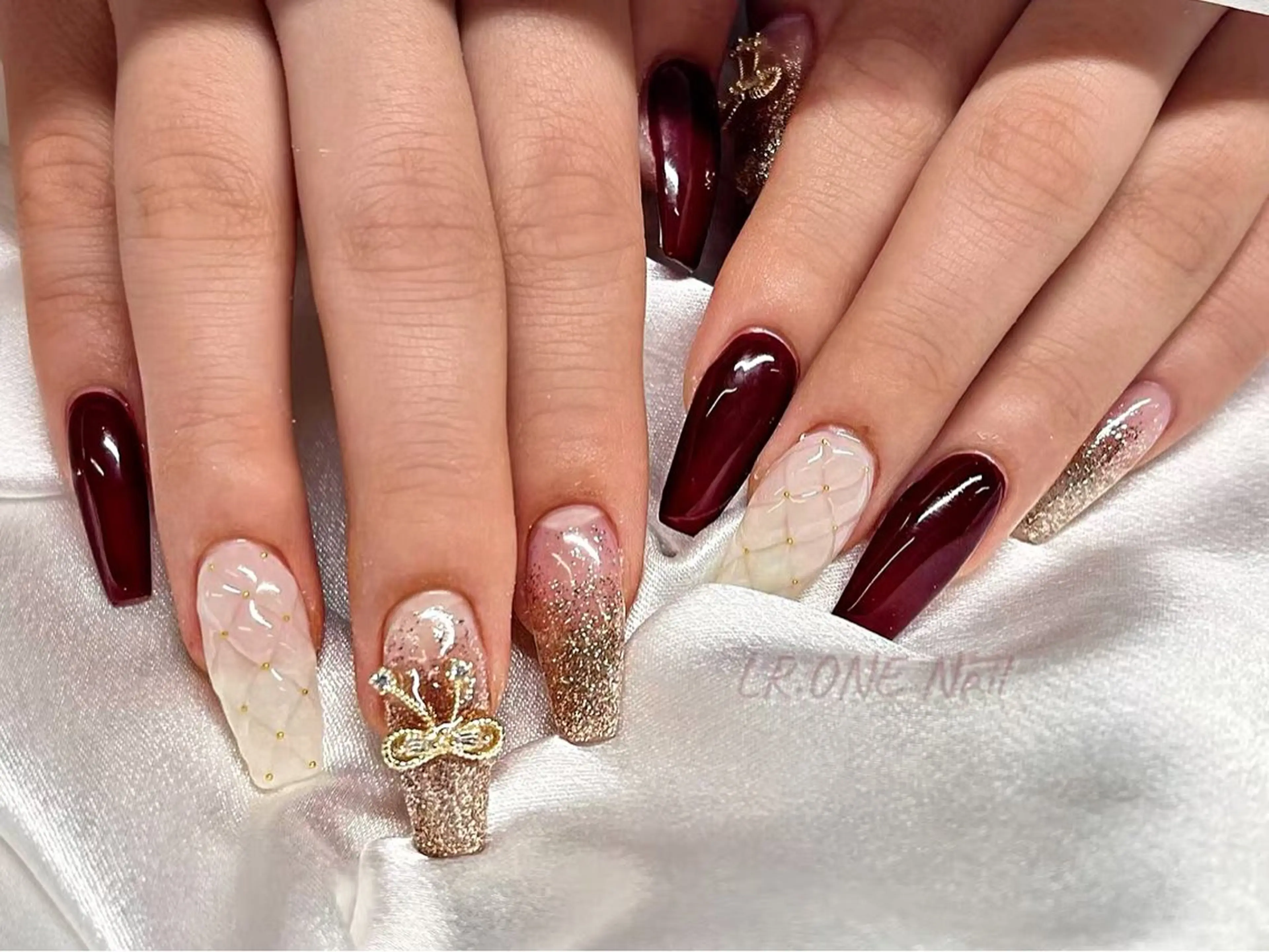 ネイル ハンドネイル LR.ONE ヨウのネイルデザイン