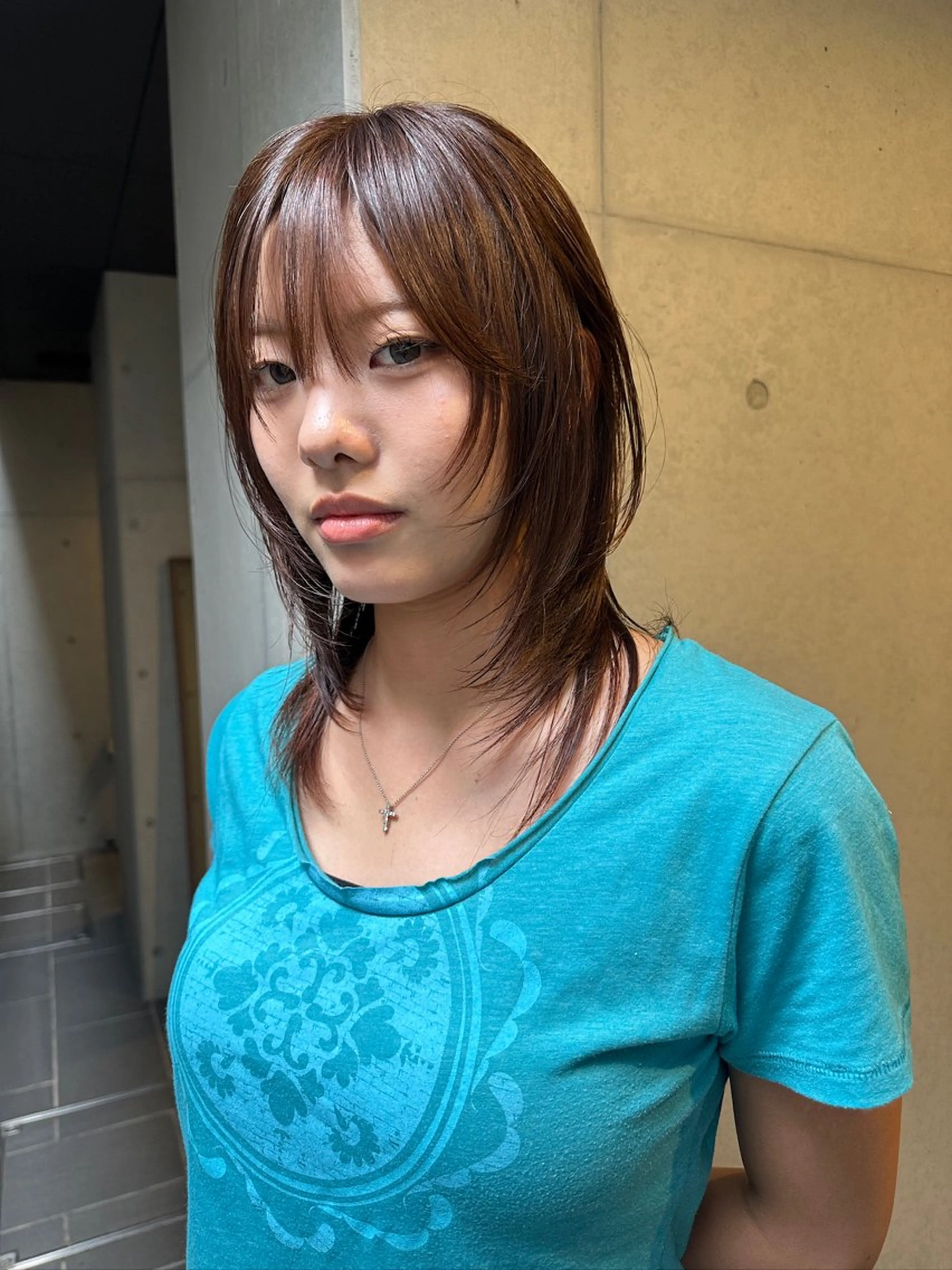 ミディアム カラー 顔まわりレイヤー ハッシュカット レイヤーカット カット ヘアカラー ウルフ/レイヤー🟠 山本祐輔🟠のヘアスタイル