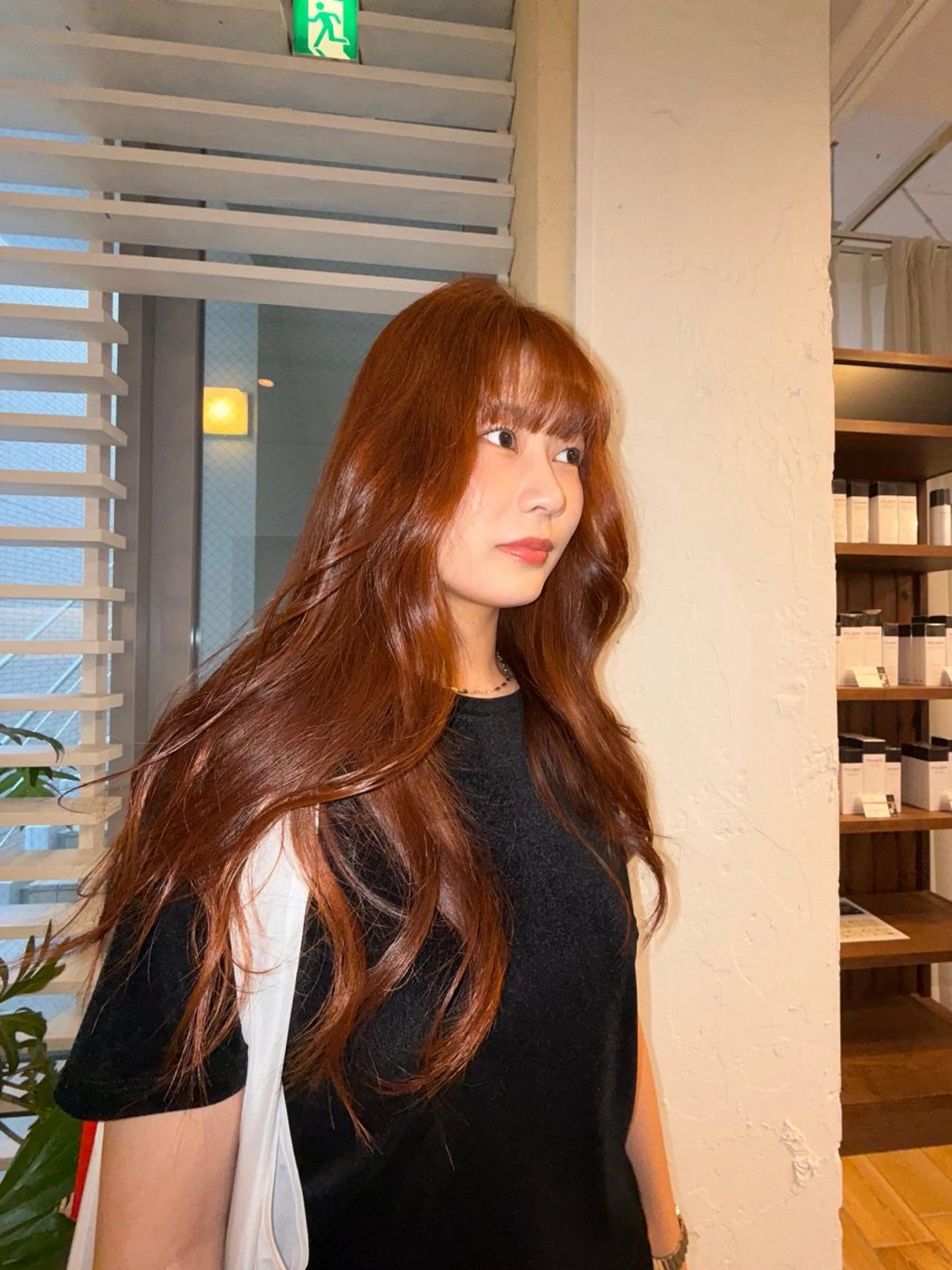 カラー YURiA /レイヤーカットのヘアスタイル