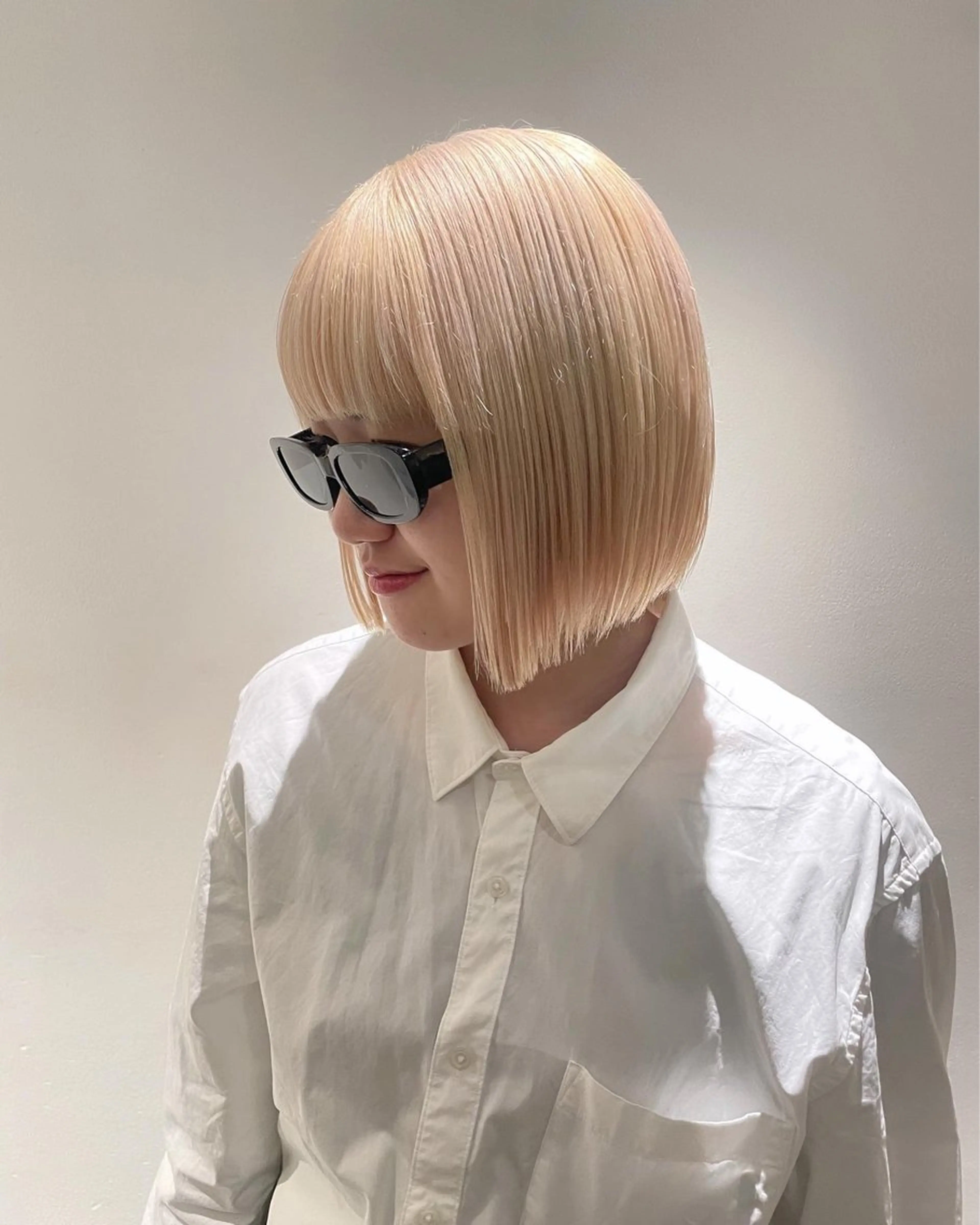 ショート カラー ブリーチ 抜きっぱなしブロンド ブロンド ハイトーンカラー ボブ HIBIKI/原宿 ハッシュカット🪄のヘアスタイル