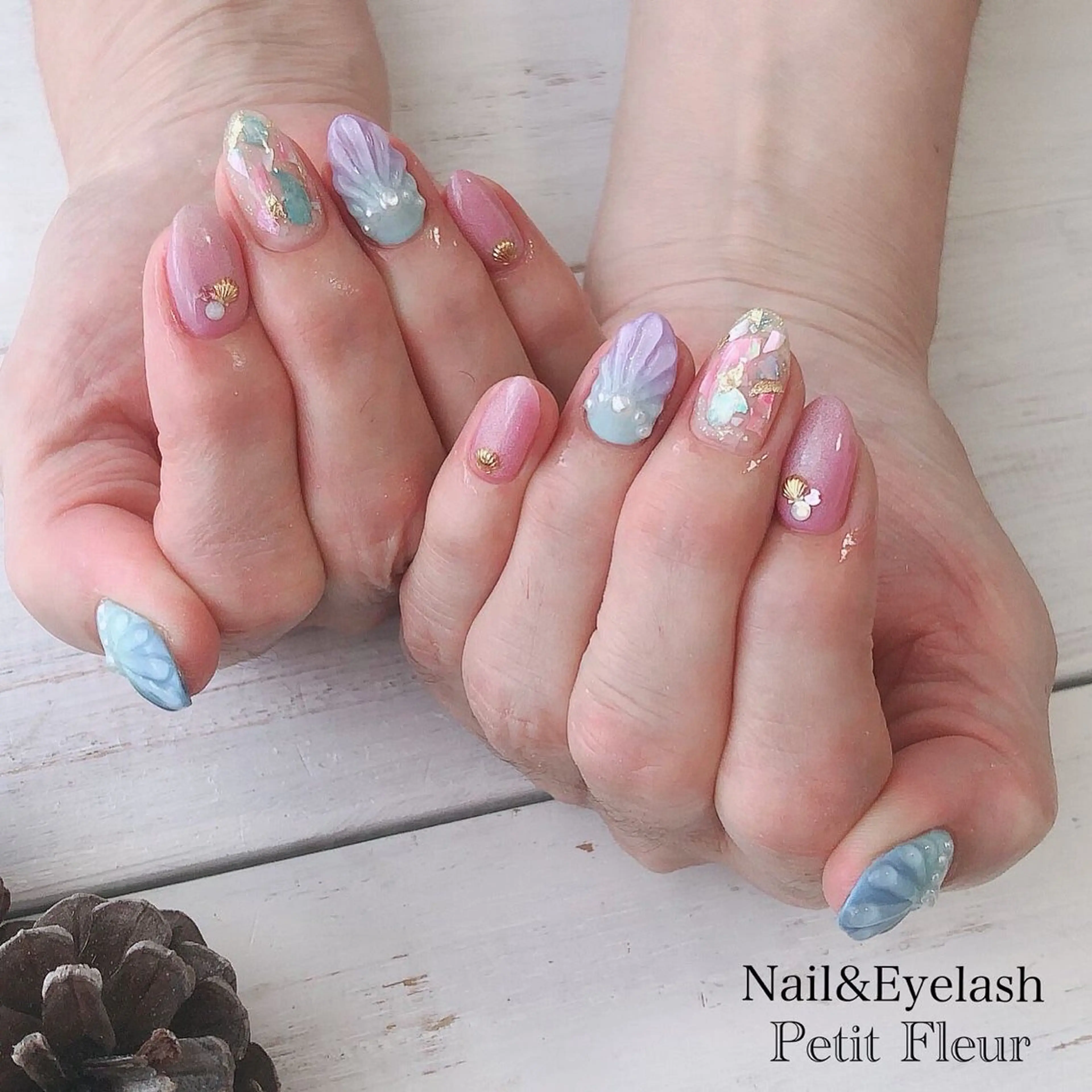ネイル Petit Fleur所属・青柳 亜梨奈のマツエク・マツパデザイン