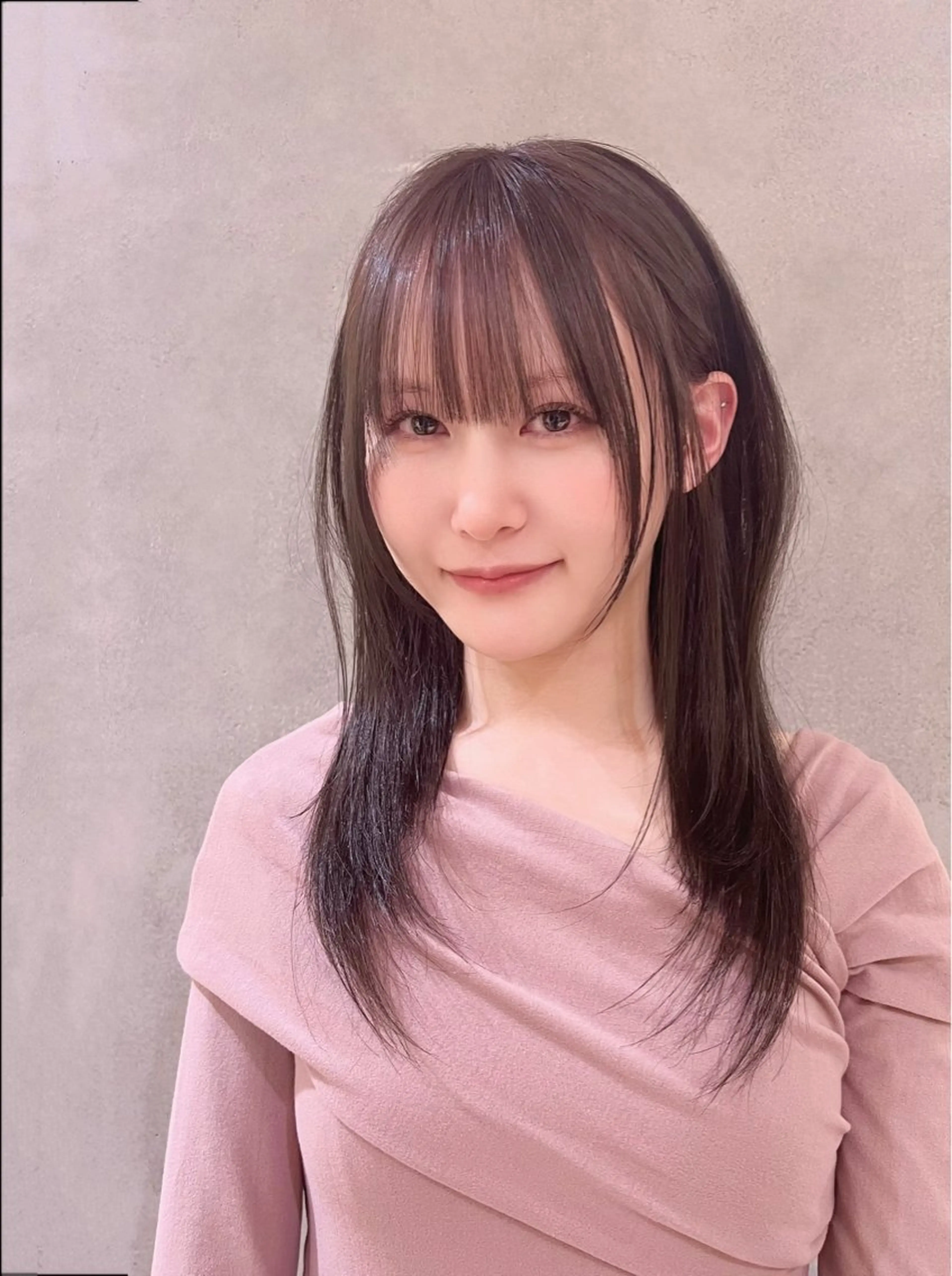 セミロング カラー Say.石川葵 ショートボブ前髪のヘアスタイル