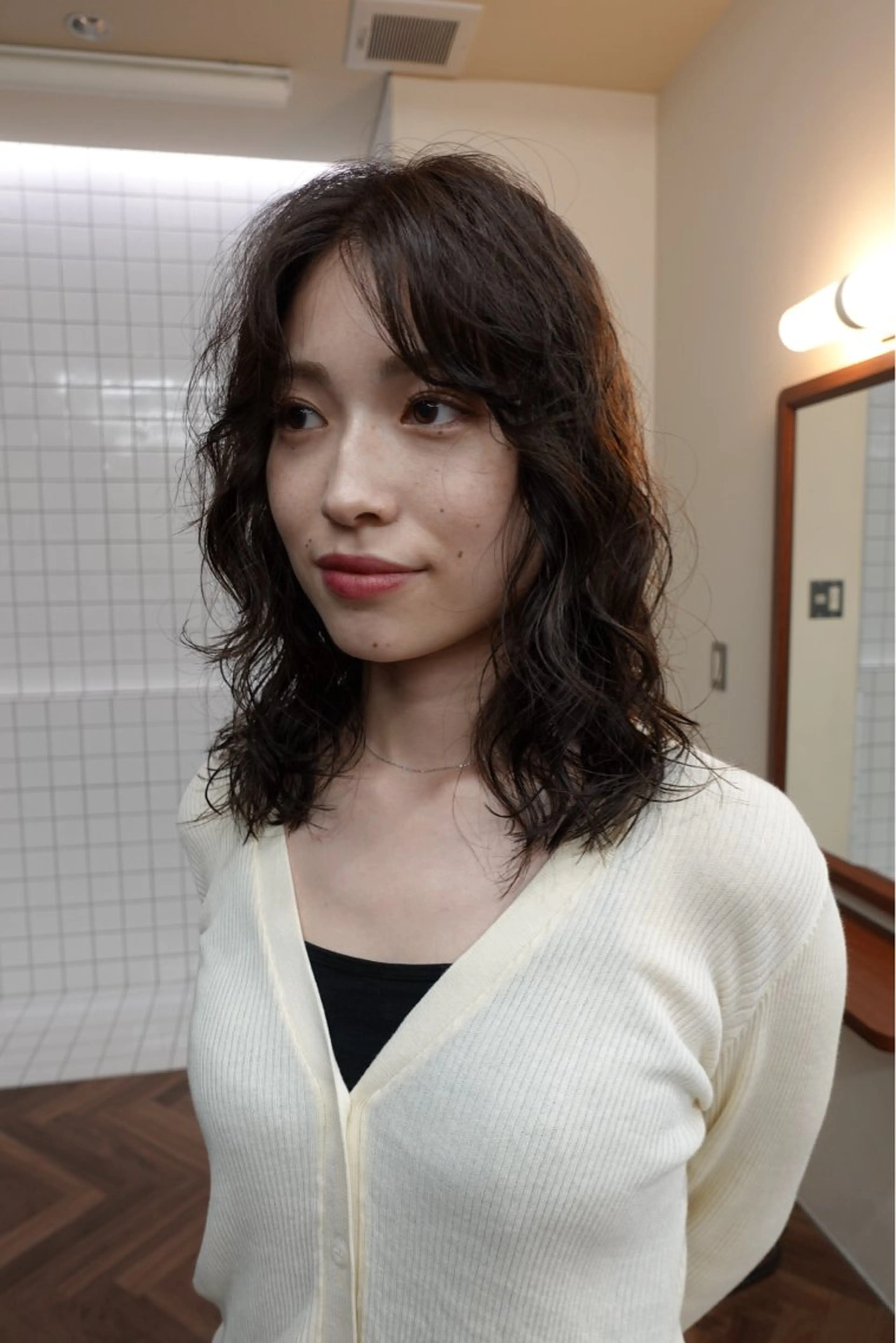ミディアム カラー パーマ ミディアムパーマ カット ヘアカラー パーマ ボブパーマ/パーマ ウルフパーマのヘアスタイル