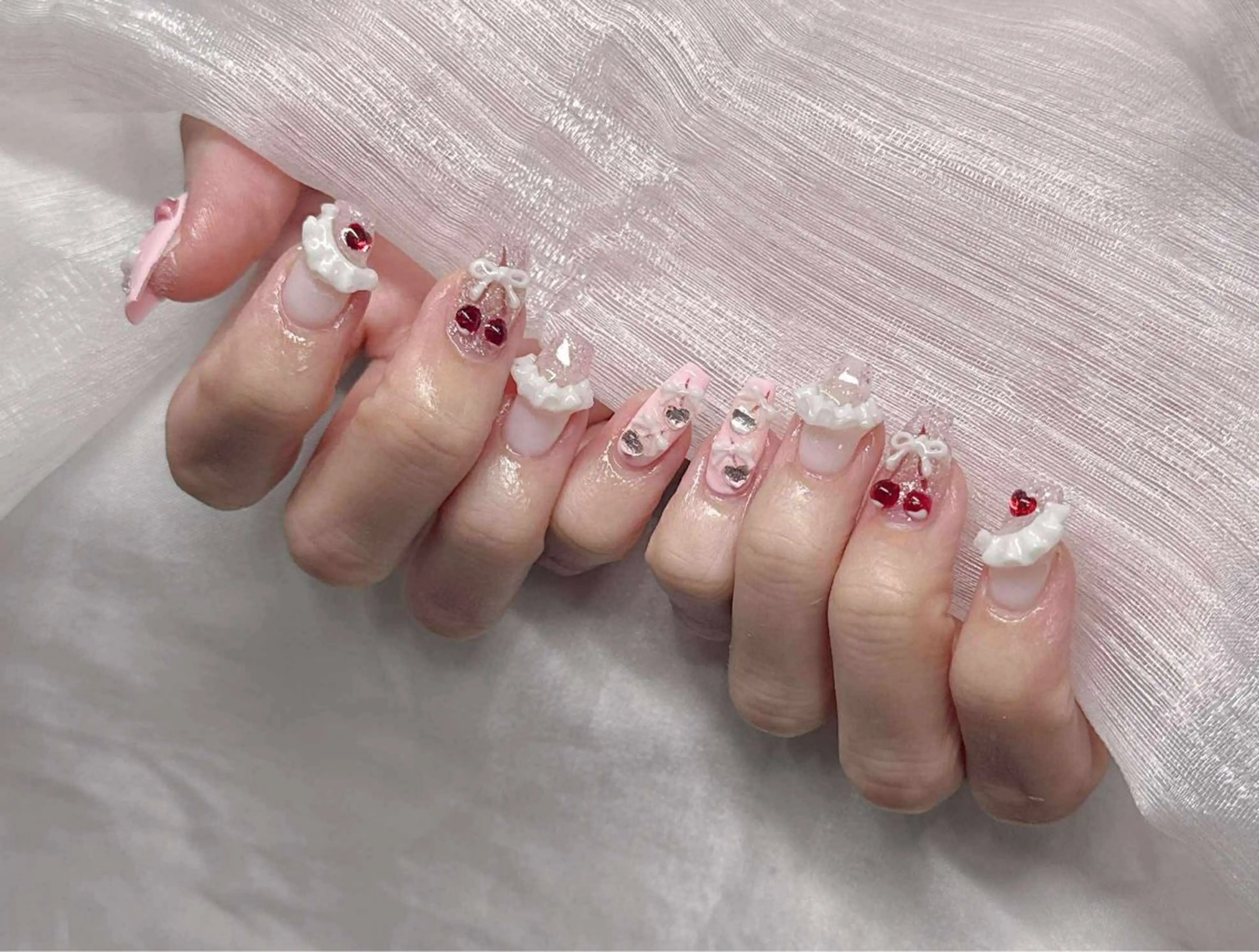 ネイル ハンドネイル Lee Nailsのネイルデザイン