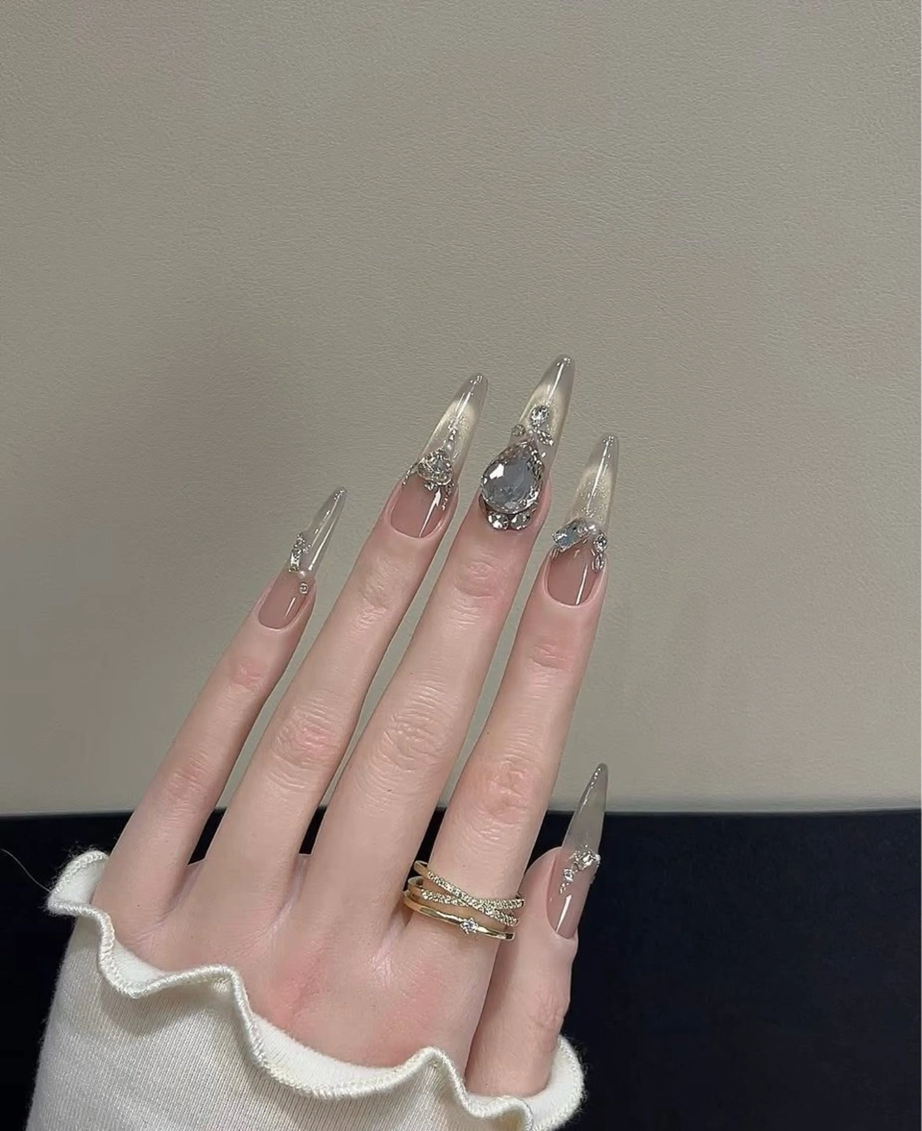 ネイル ハンドネイル ハンドケア いちご chan novaのネイルデザイン