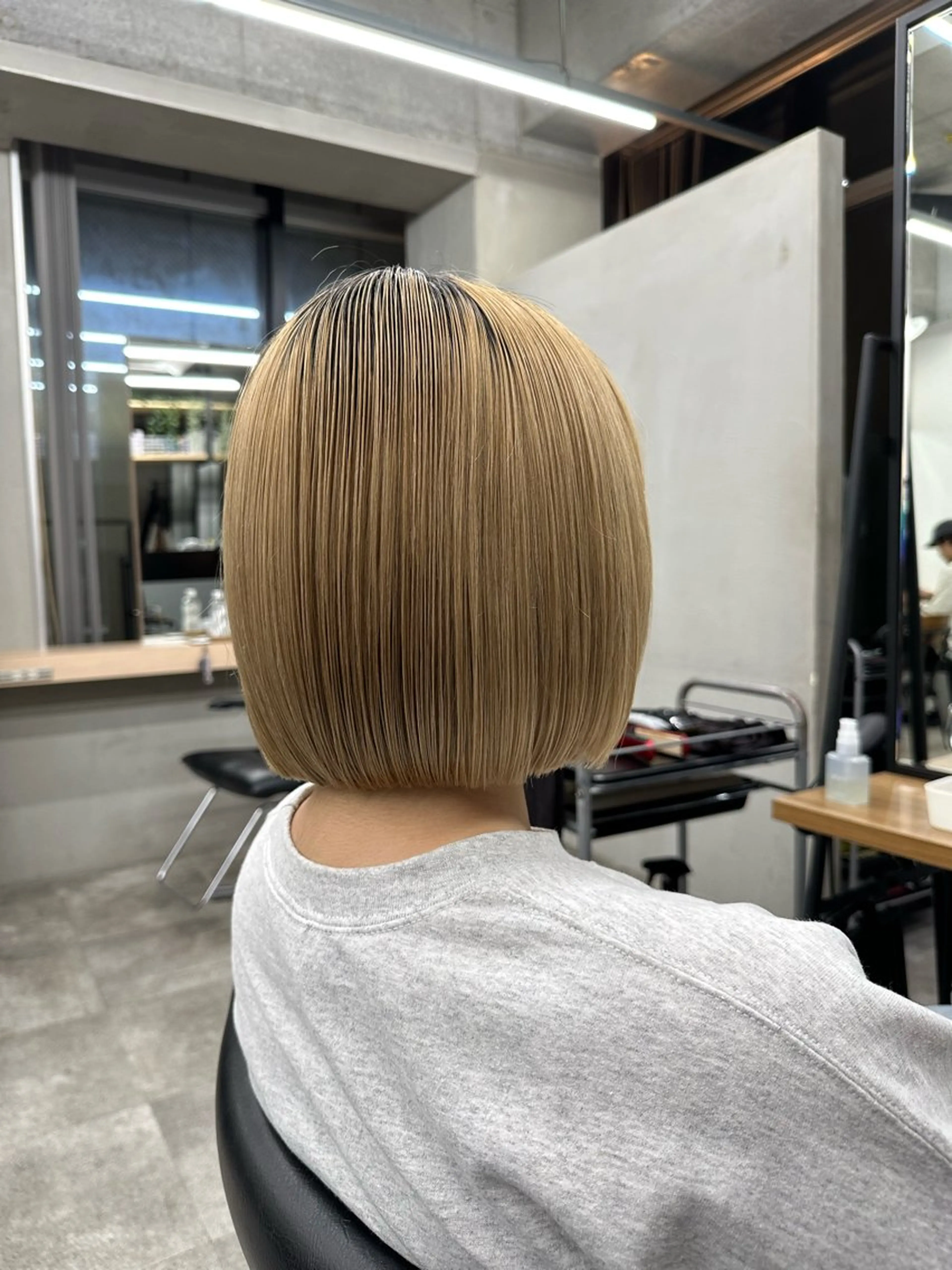 ショート カット 切りっぱなしボブ/ 小顔ボブNANAのヘアスタイル