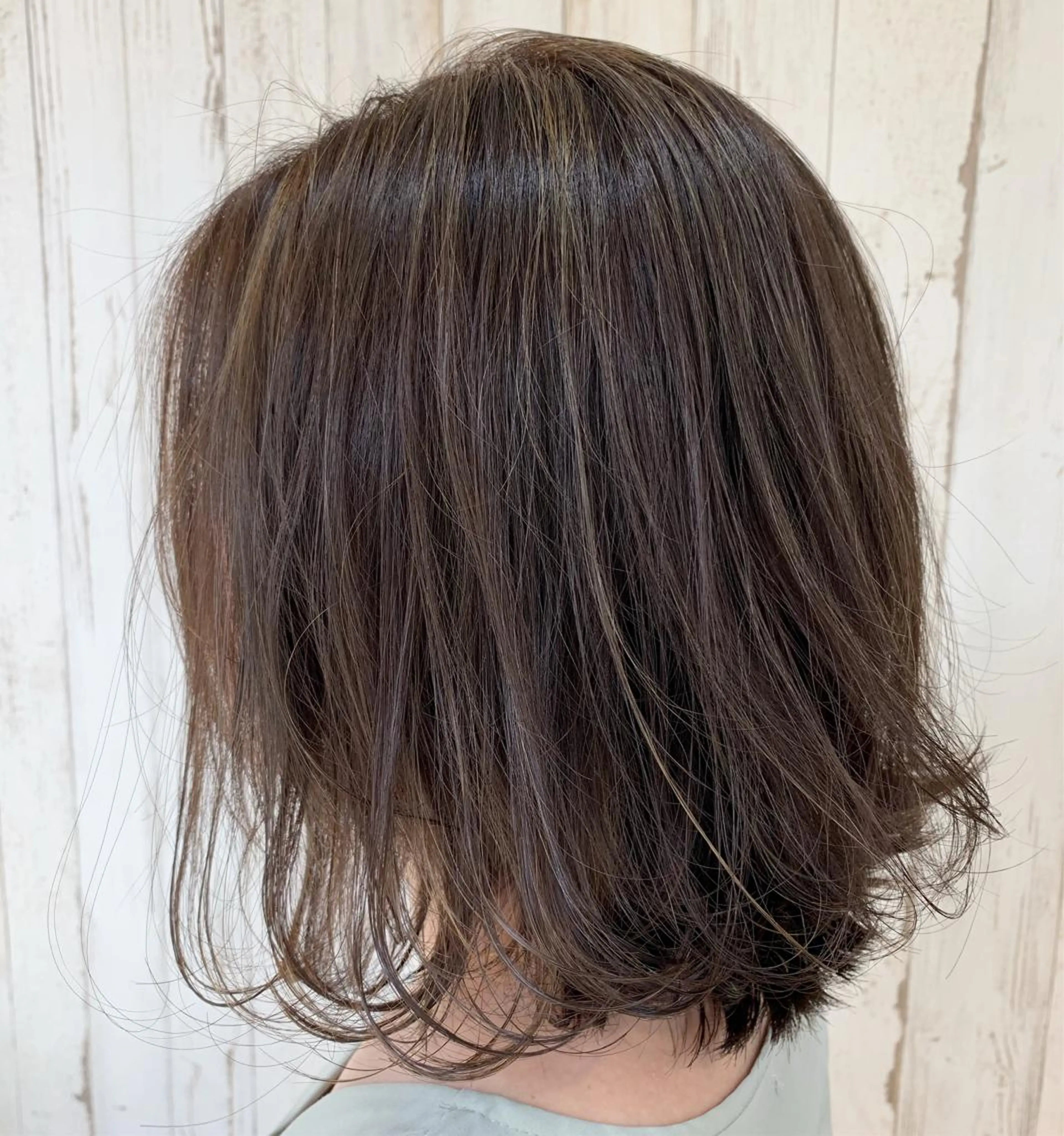 ミディアム カラー HAIR&MAKE.sia所属・心斎橋ボブ 好原良真のヘアスタイル