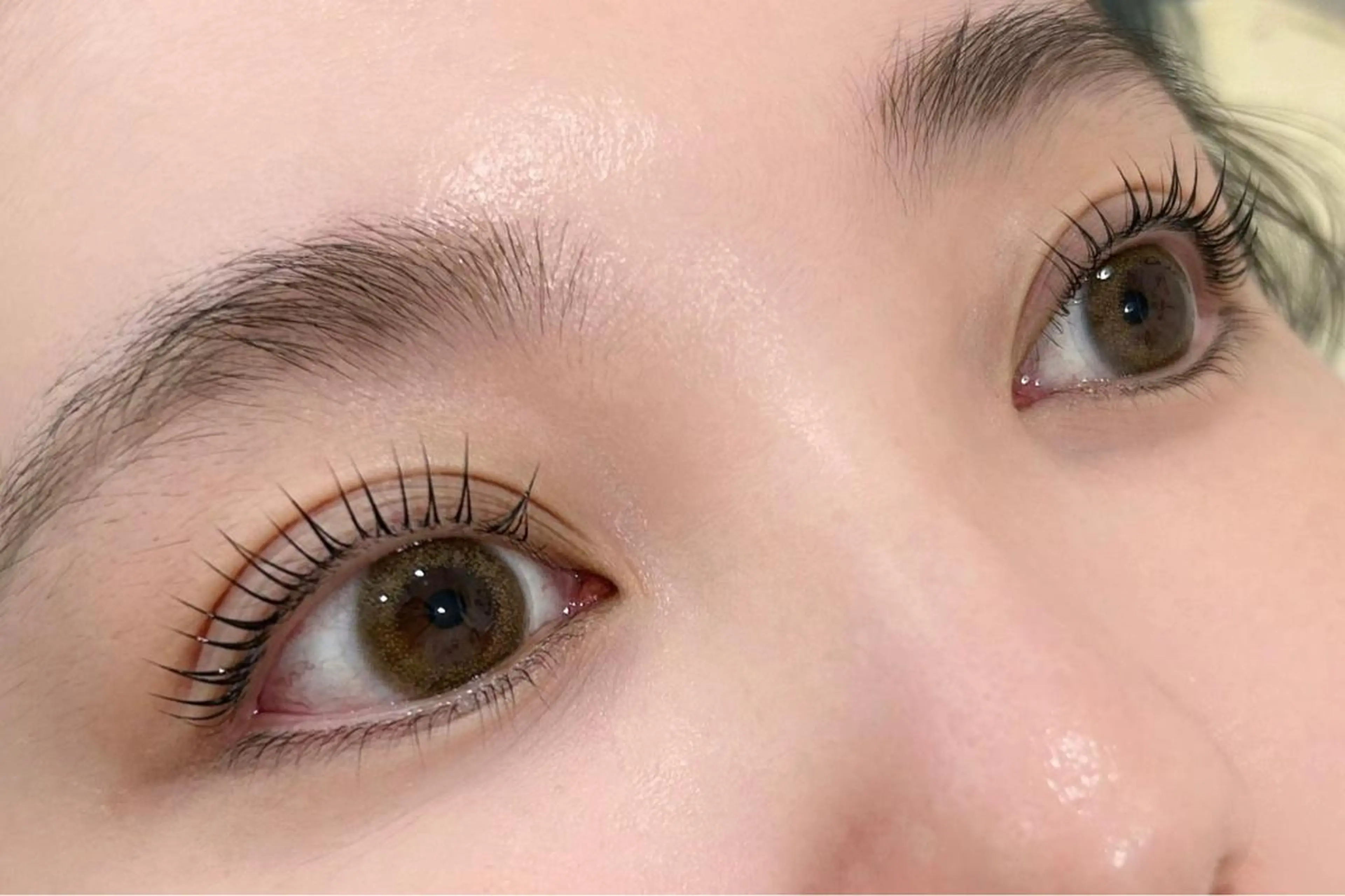 ネイル マツエク・マツパ アイブロウ 眉カラー 韓国風マツエク パリジェンヌラッシュリフト まつげパーマ ワンホンマツエク ハンドネイル フットネイル ハンドケア Nail&eye Belire 新宿のネイルデザイン